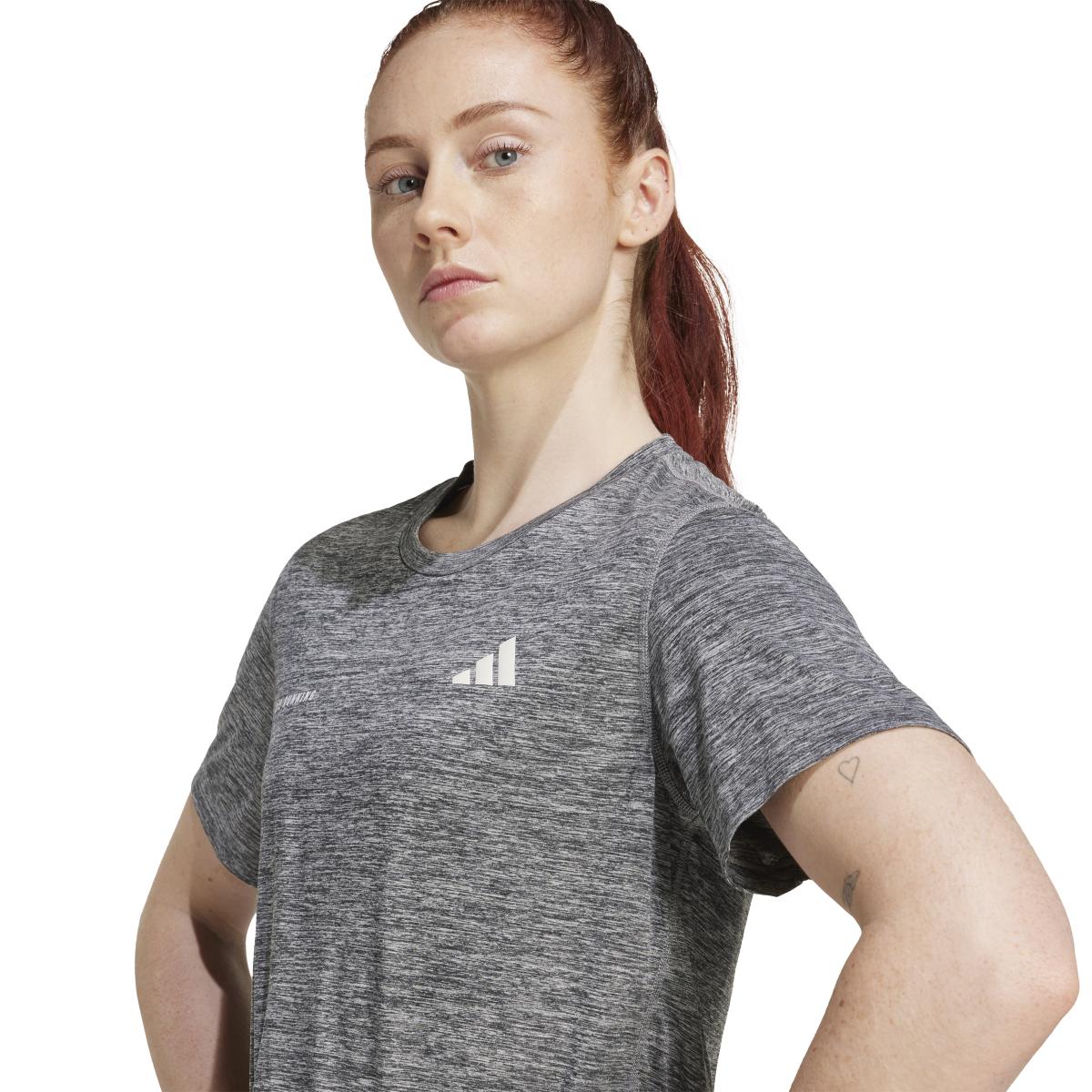 product/2/0/2025_adidas_jl8722_6_apparel_on_model_detail_view_2_white.jpg