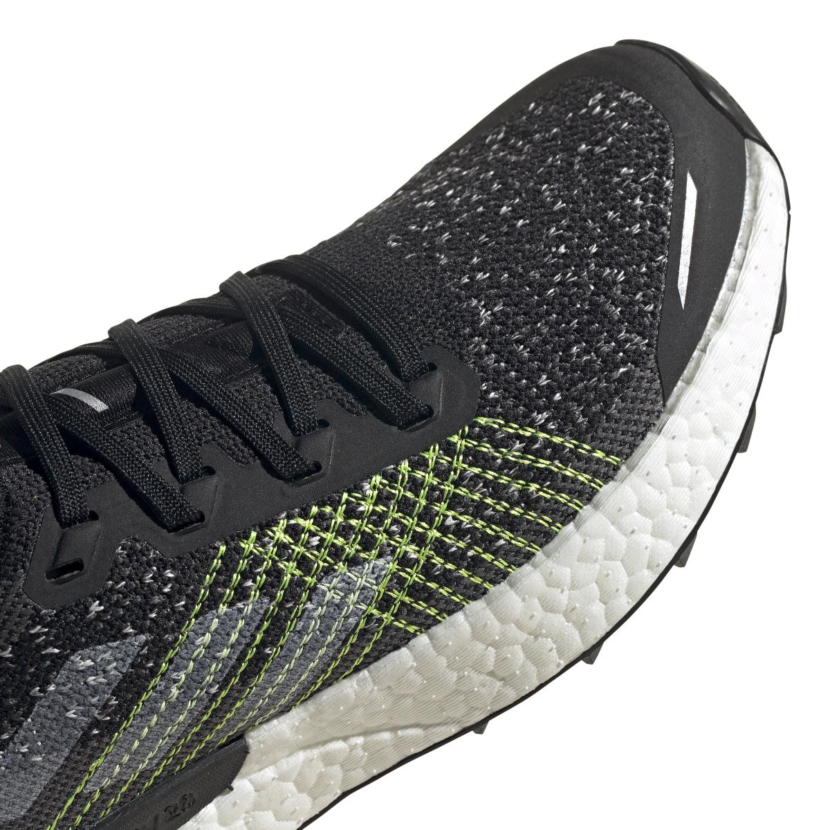 product/a/d/adidas_h69068_8_footwear_photography_detail_view_1_white_000.jpg