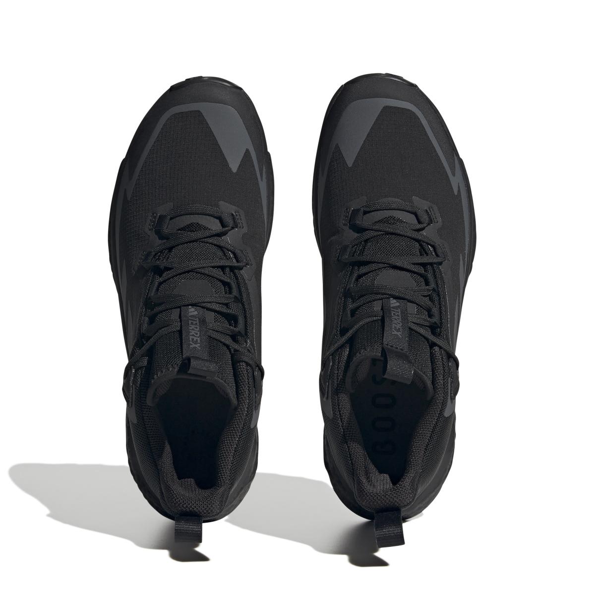 product/a/d/adidas_hq8383_3_footwear_photography_top_portrait_view_white.jpg