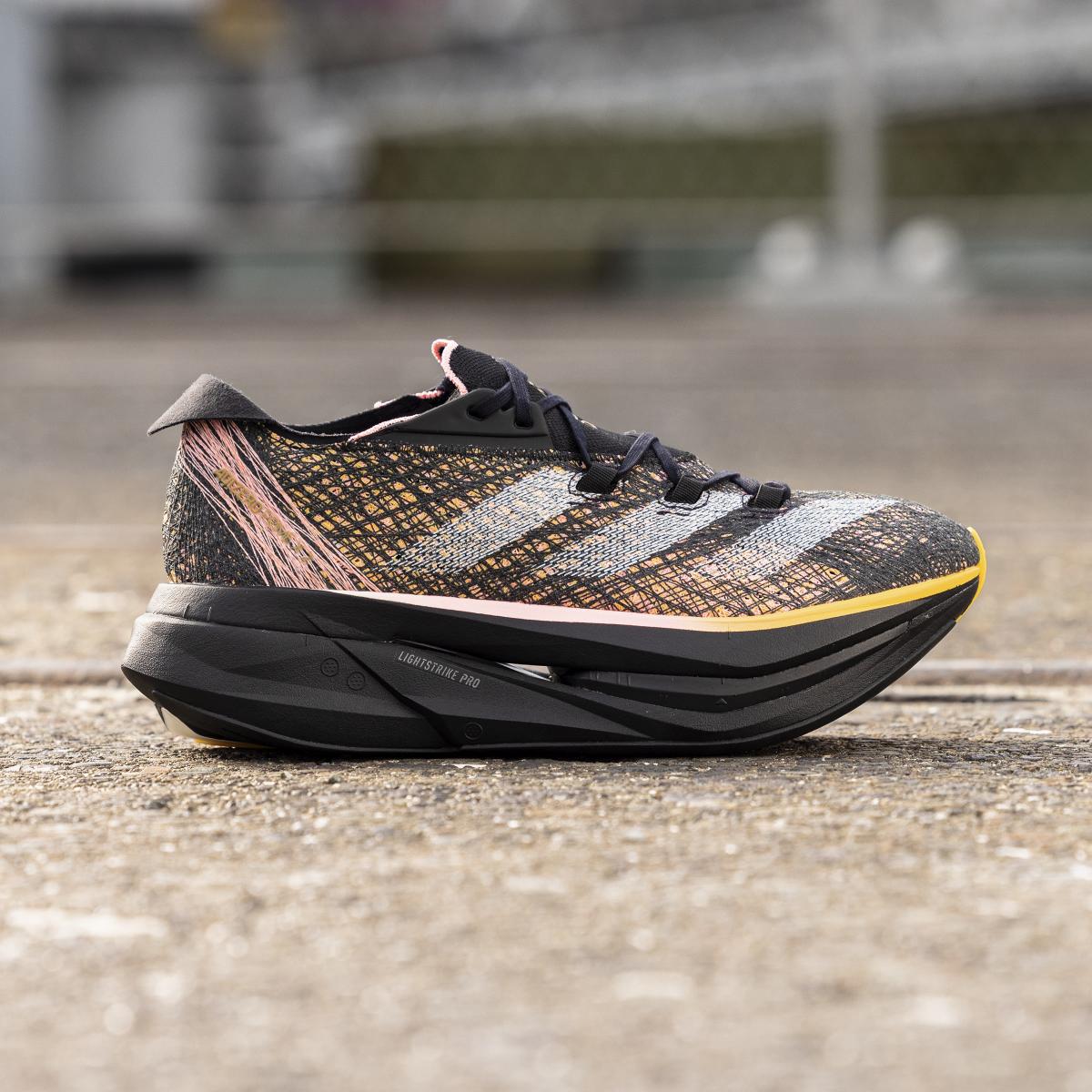 product/a/d/adidas_id0267_24_footwear_photography_heromrktng_view_1.jpg