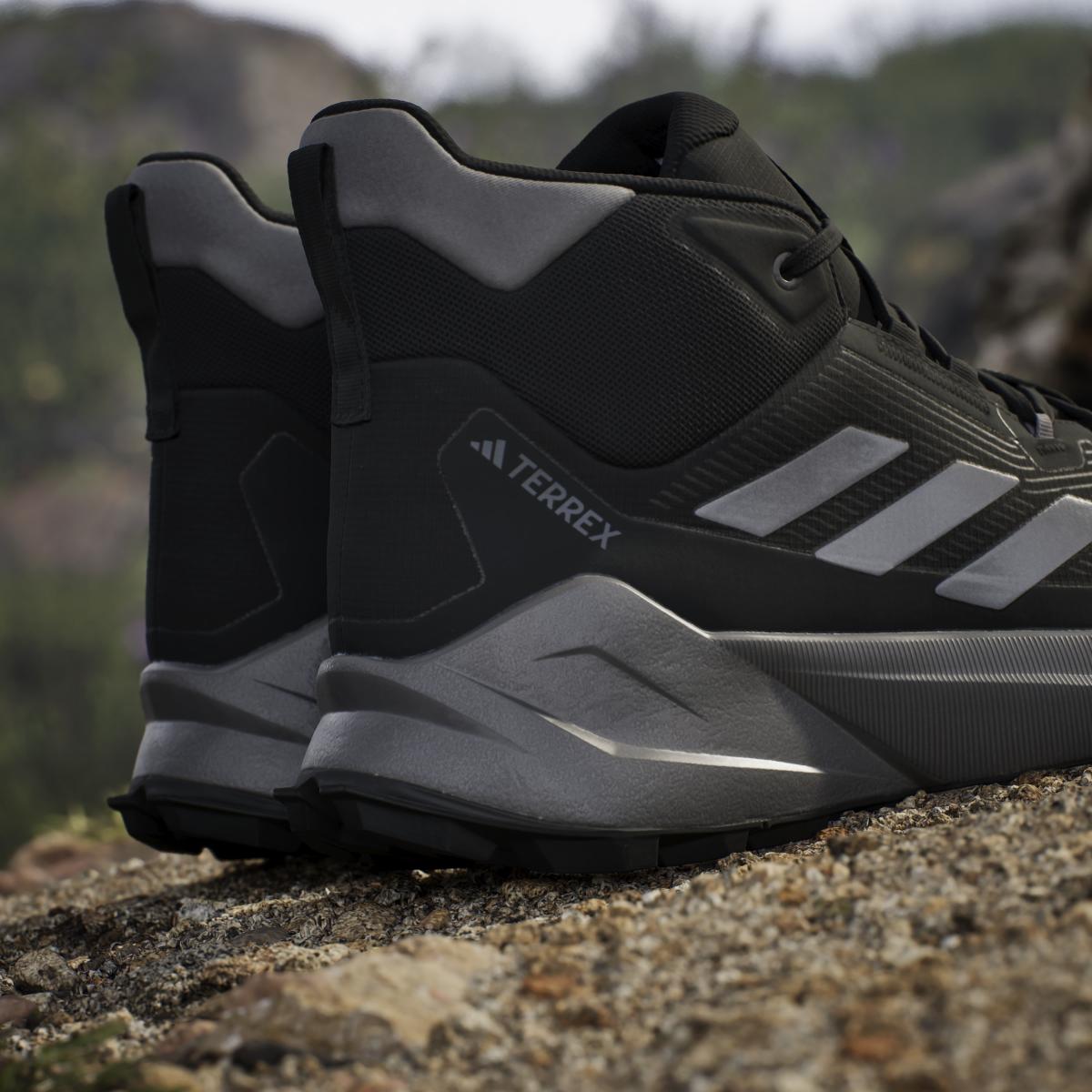 product/a/d/adidas_ie9062_23_footwear_photography_heromrktng_view_10.jpg