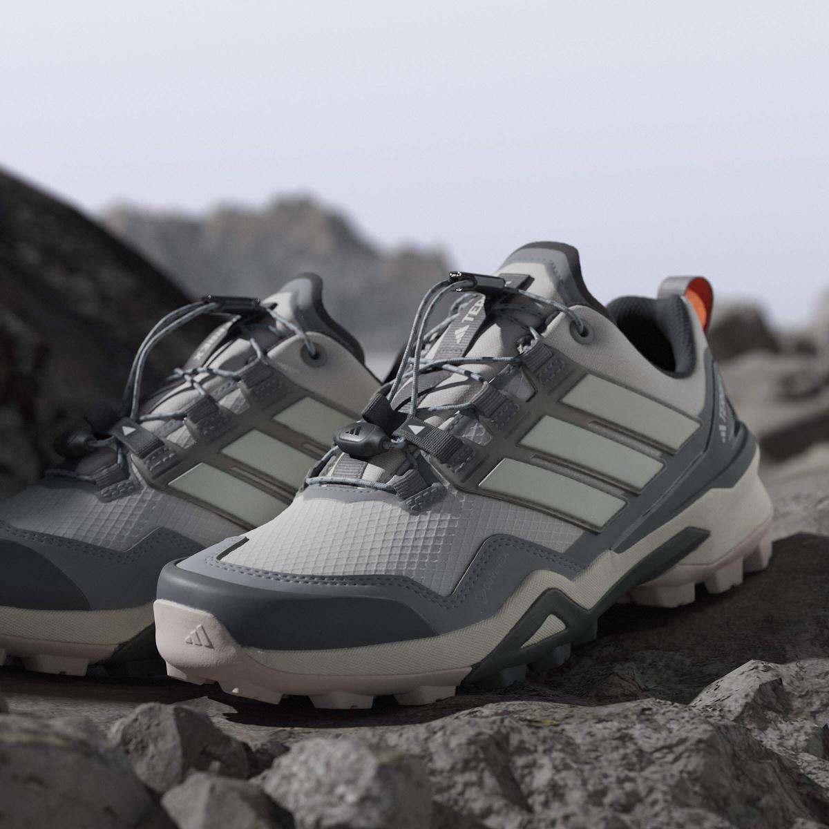product/a/d/adidas_ih1099_21_footwear_photography_heromrktng_view_9-nw091625.jpg