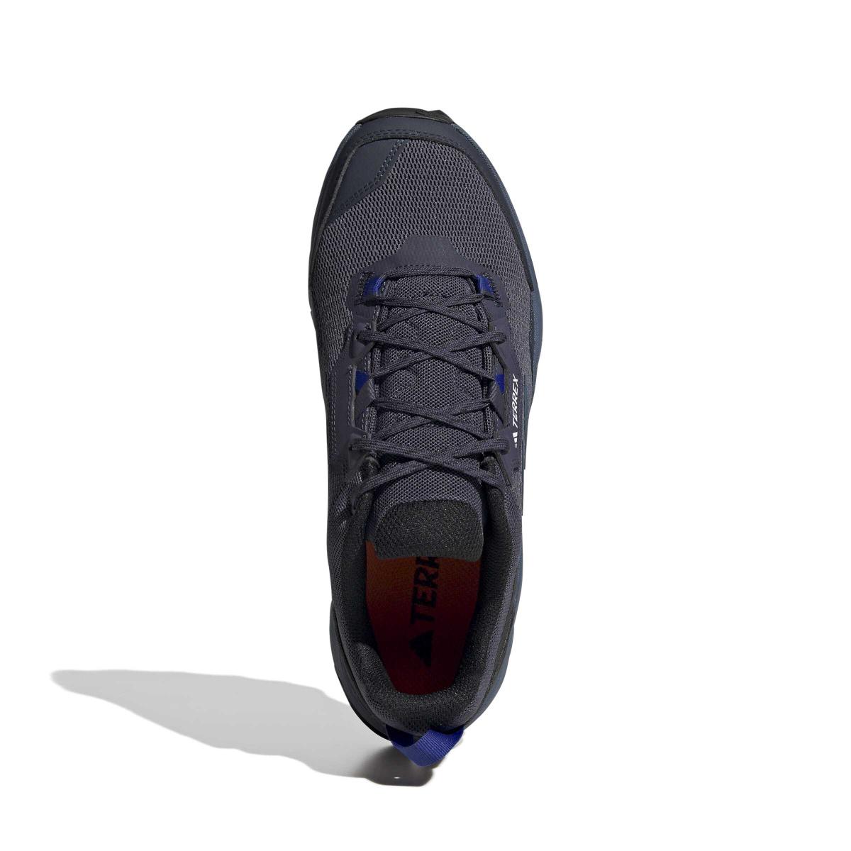 product/a/d/adidas_ih1130_3_footwear_photography_top_portrait_view_white-nw091625.jpg