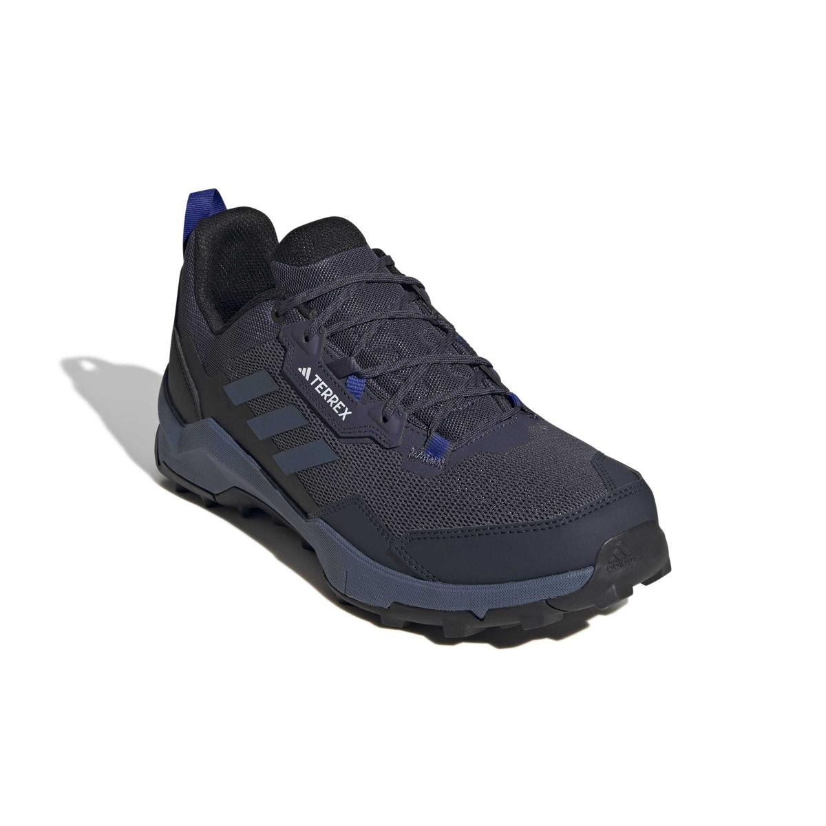 product/a/d/adidas_ih1130_6_footwear_photography_front_lateral_top_view_white-nw091625.jpg