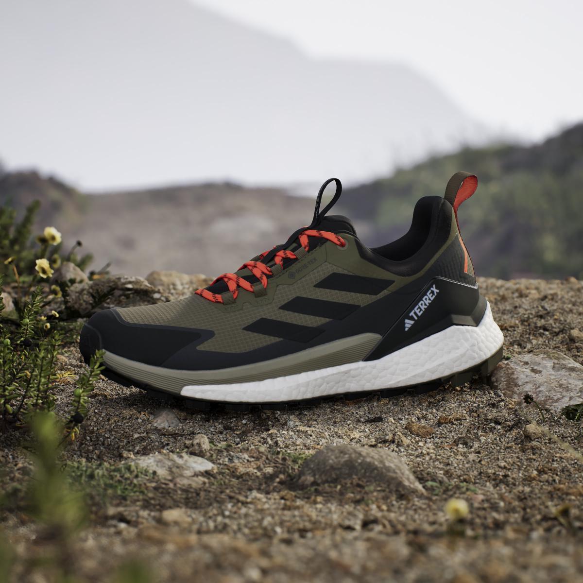 product/a/d/adidas_ih3537_20_footwear_photography_heromrktng_view_7.jpg