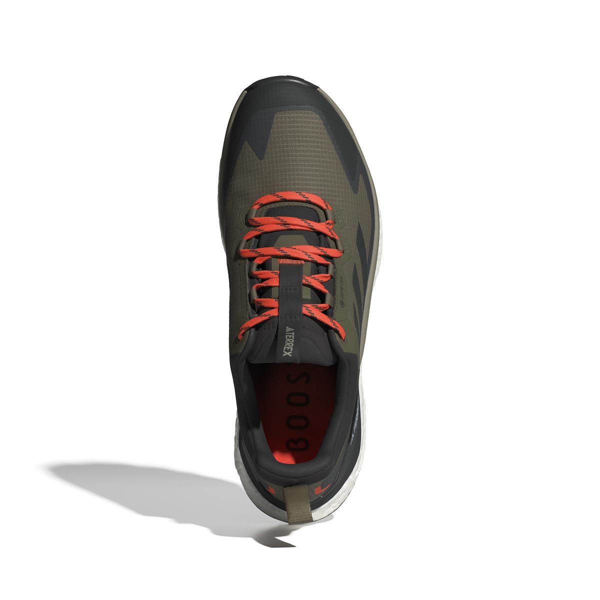 product/a/d/adidas_ih3537_3_footwear_photography_top_portrait_view_white.jpg