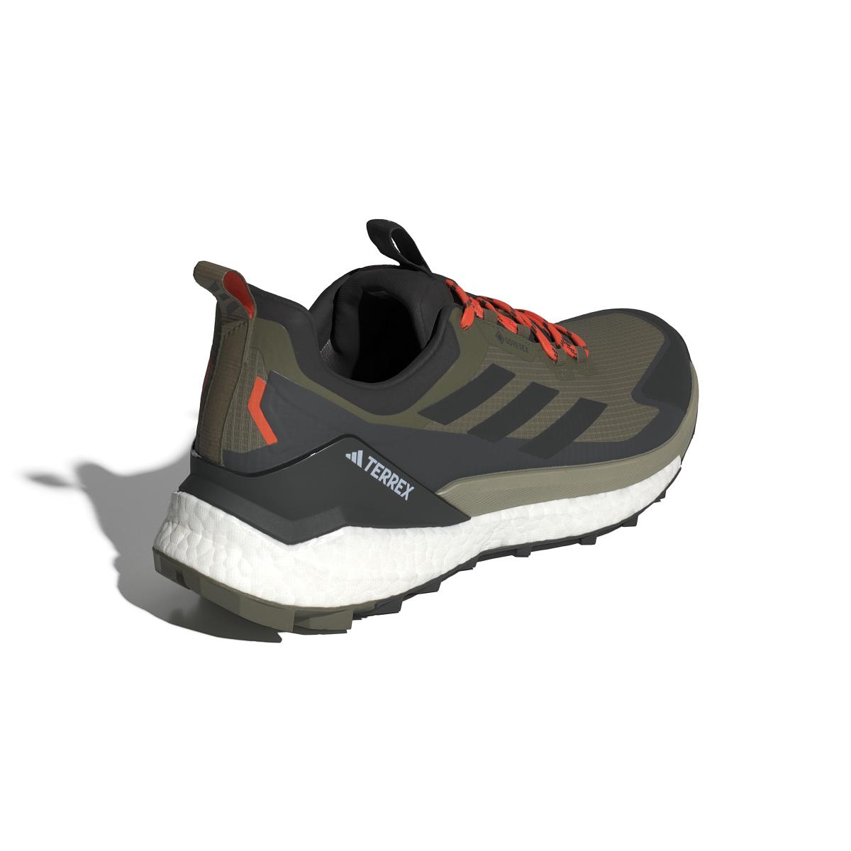 product/a/d/adidas_ih3537_7_footwear_photography_back_lateral_top_view_white.jpg