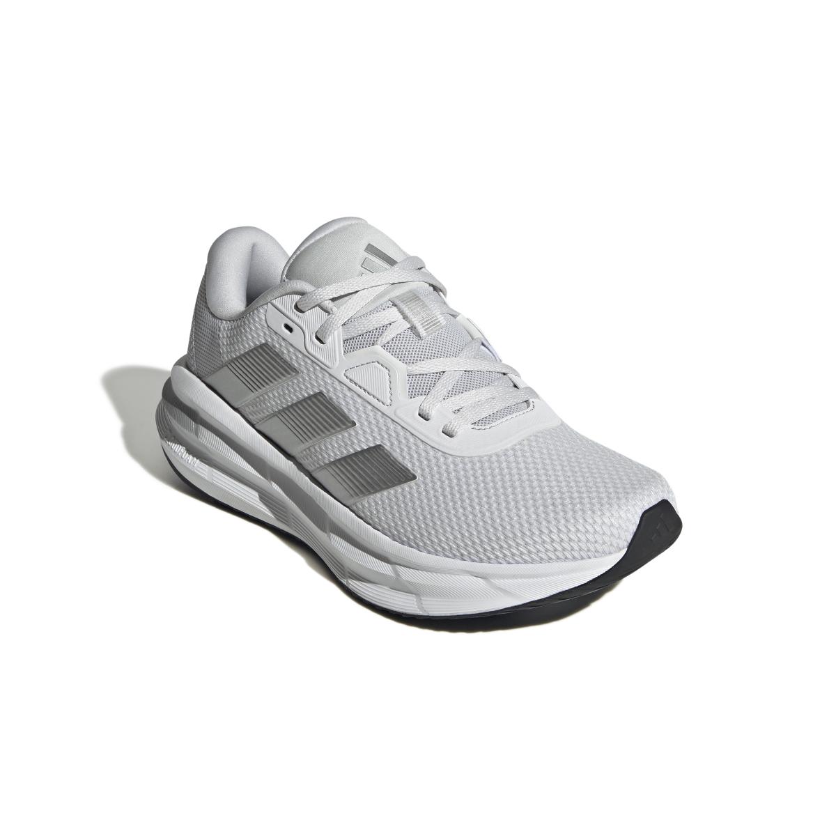 product/a/d/adidas_ji4608_6_footwear_photography_front_lateral_top_view_white-nw091625.jpg
