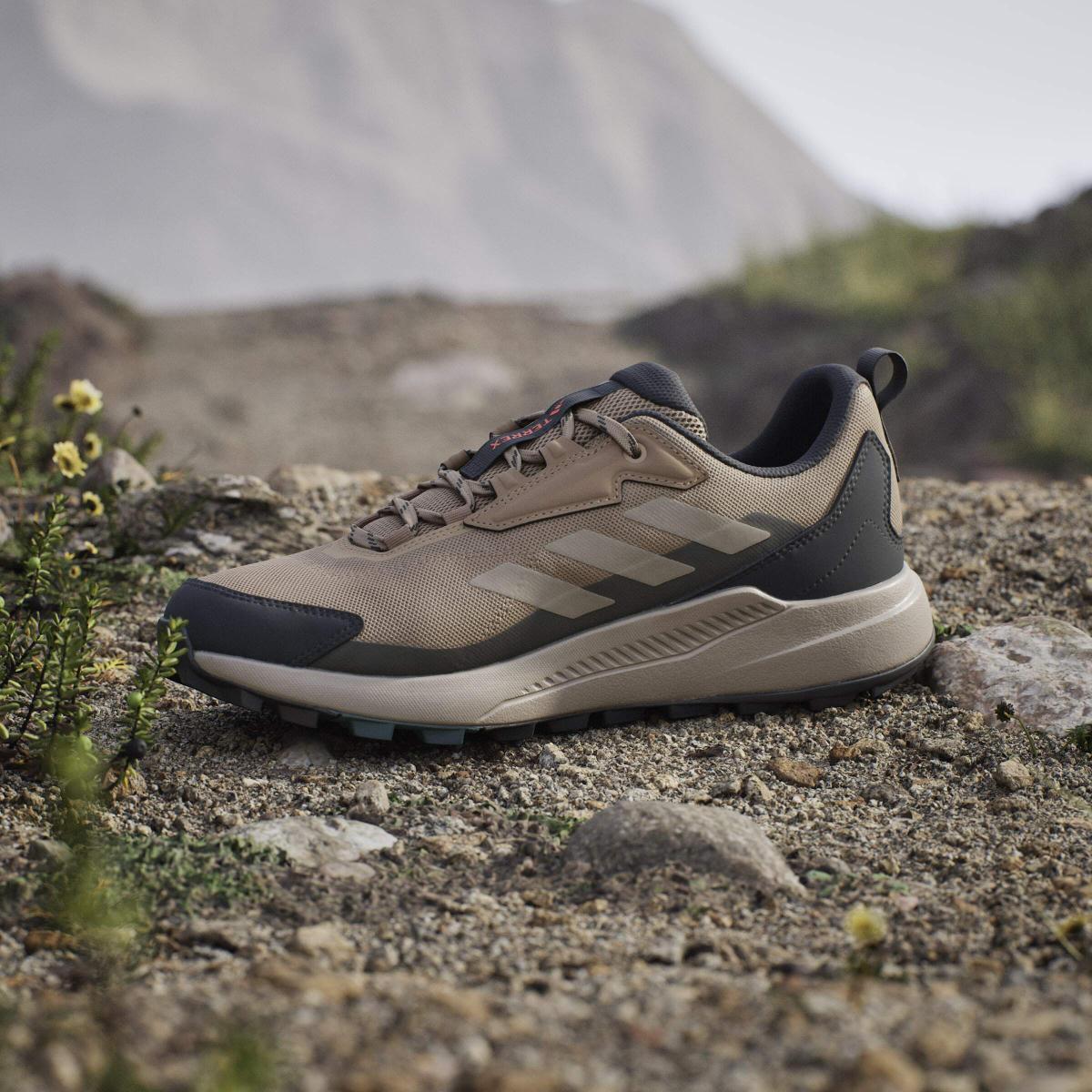 product/a/d/adidas_jq9953_20_footwear_photography_heromrktng_view_7-nw091625.jpg