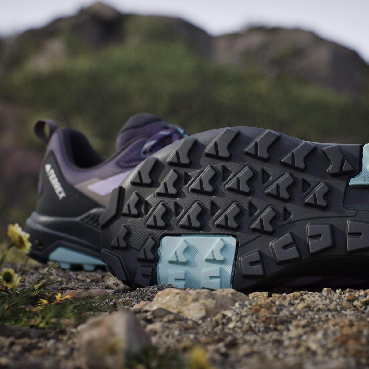 product/a/d/adidas_jq9956_24_footwear_photography_heromrktng_view_11-nw091625.jpg