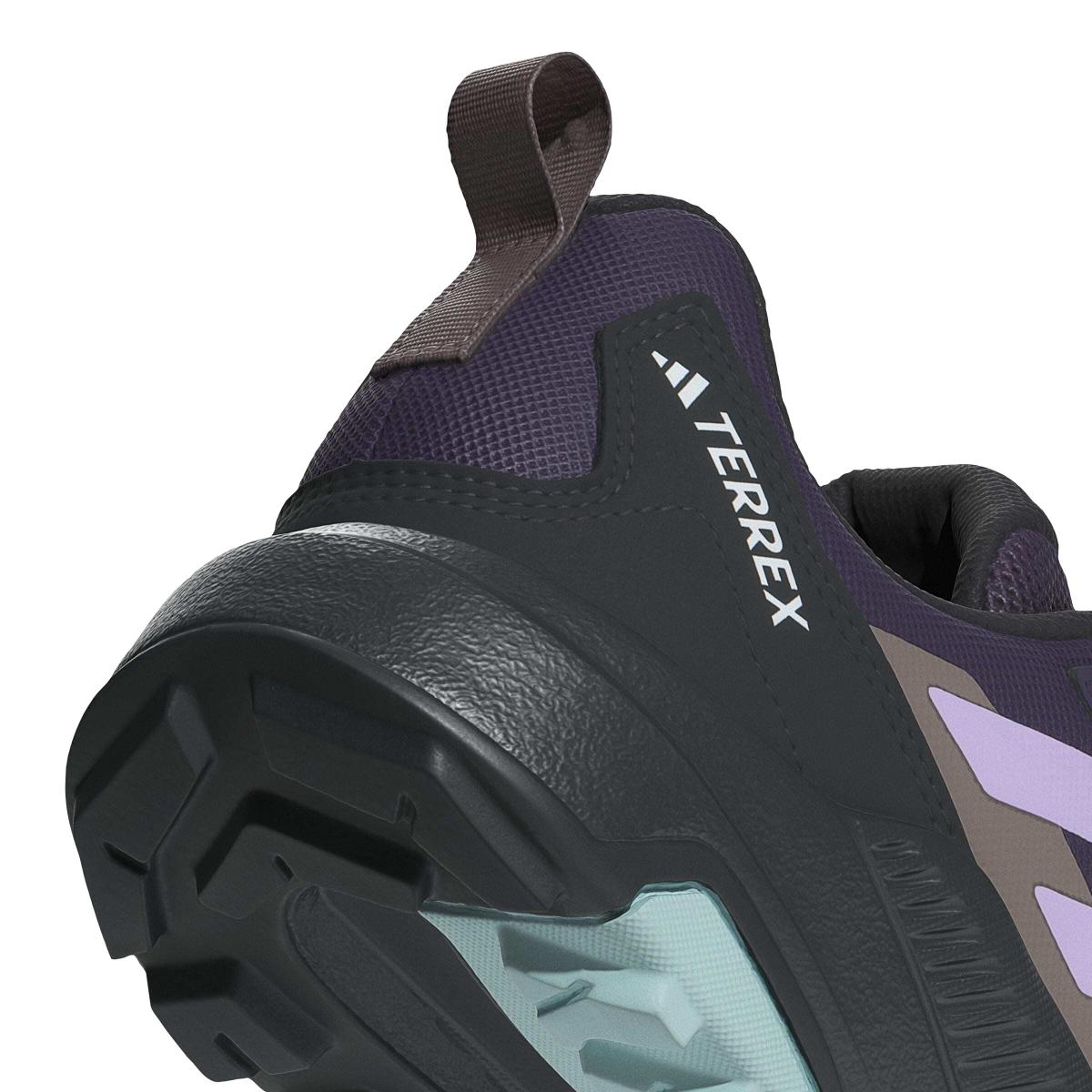 product/a/d/adidas_jq9956_9_footwear_photography_detail_view_2_white-nw091625.jpg