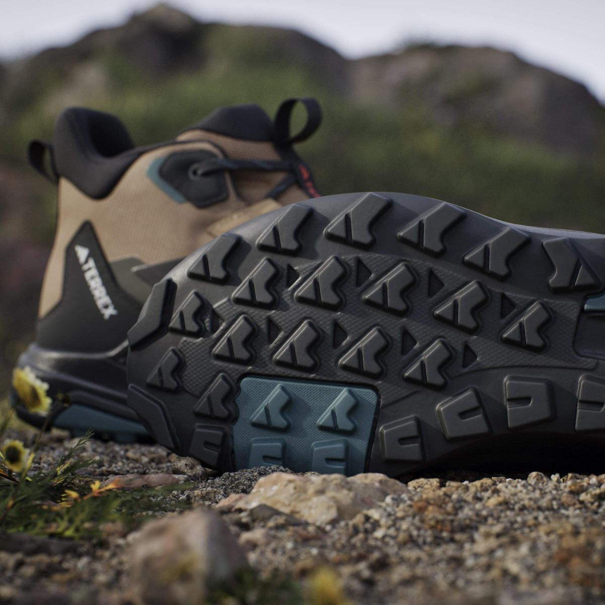 product/a/d/adidas_jq9963_23_footwear_photography_heromrktng_view_11-nw091625.jpg