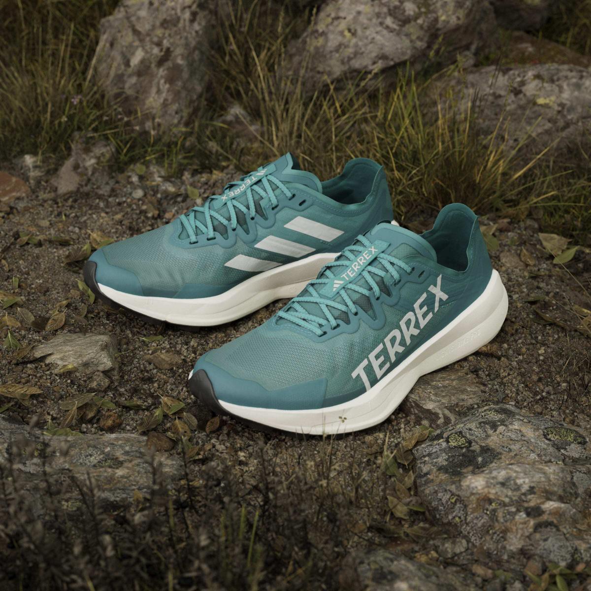 product/a/d/adidas_jr5239_20_footwear_photography_heromrktng_view_5-nw091725.jpg