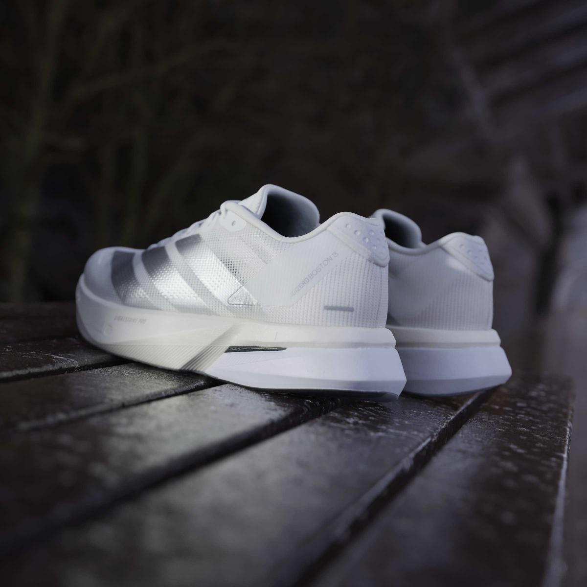 product/a/d/adidas_js4948_18_footwear_photography_heromrktng_view_6-nw091725.jpg