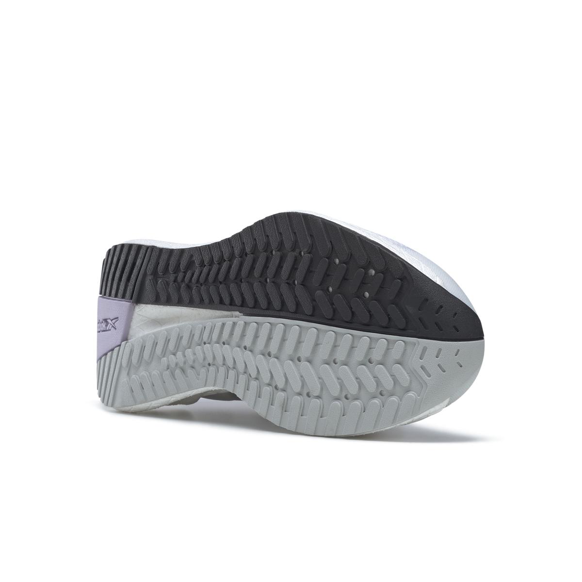 product/r/e/reebok_hr1769_3_footwear_photography_bottom_view_white.jpg