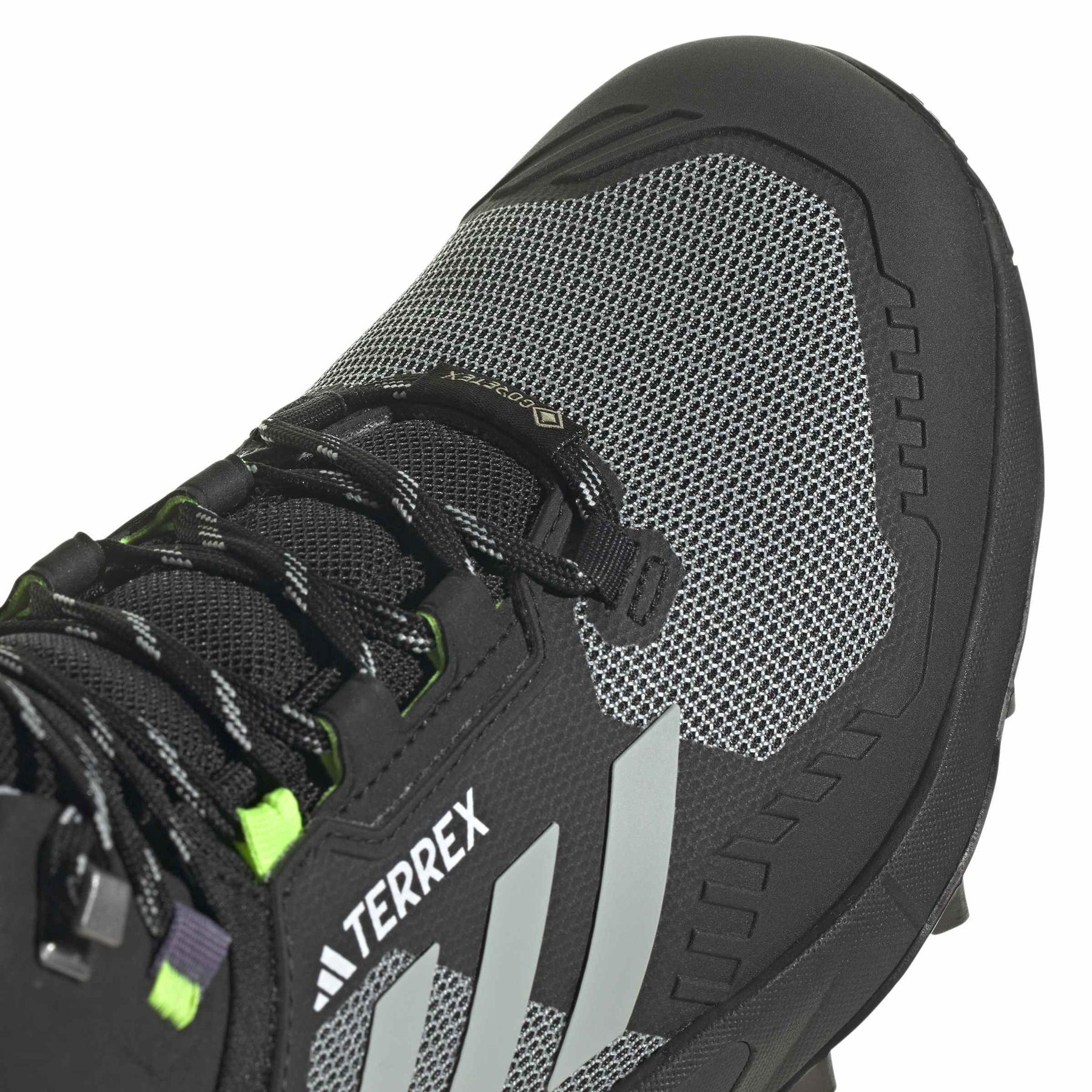 product/2/0/2025_09_adidas_if7712_8_footwear_photography_detail_view_1_white.jpg