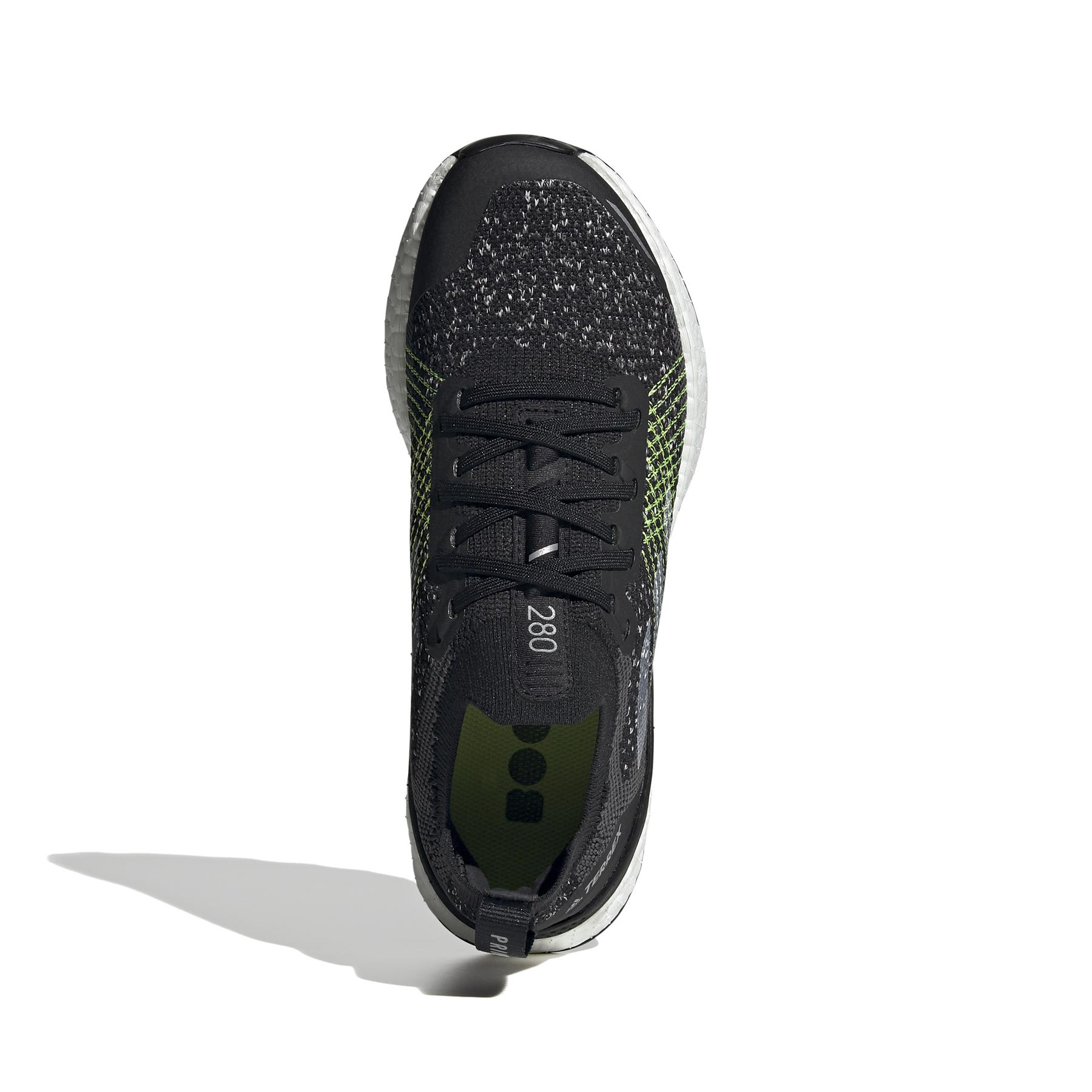 product/a/d/adidas_h69068_3_footwear_photography_top_portrait_view_white_000.jpg
