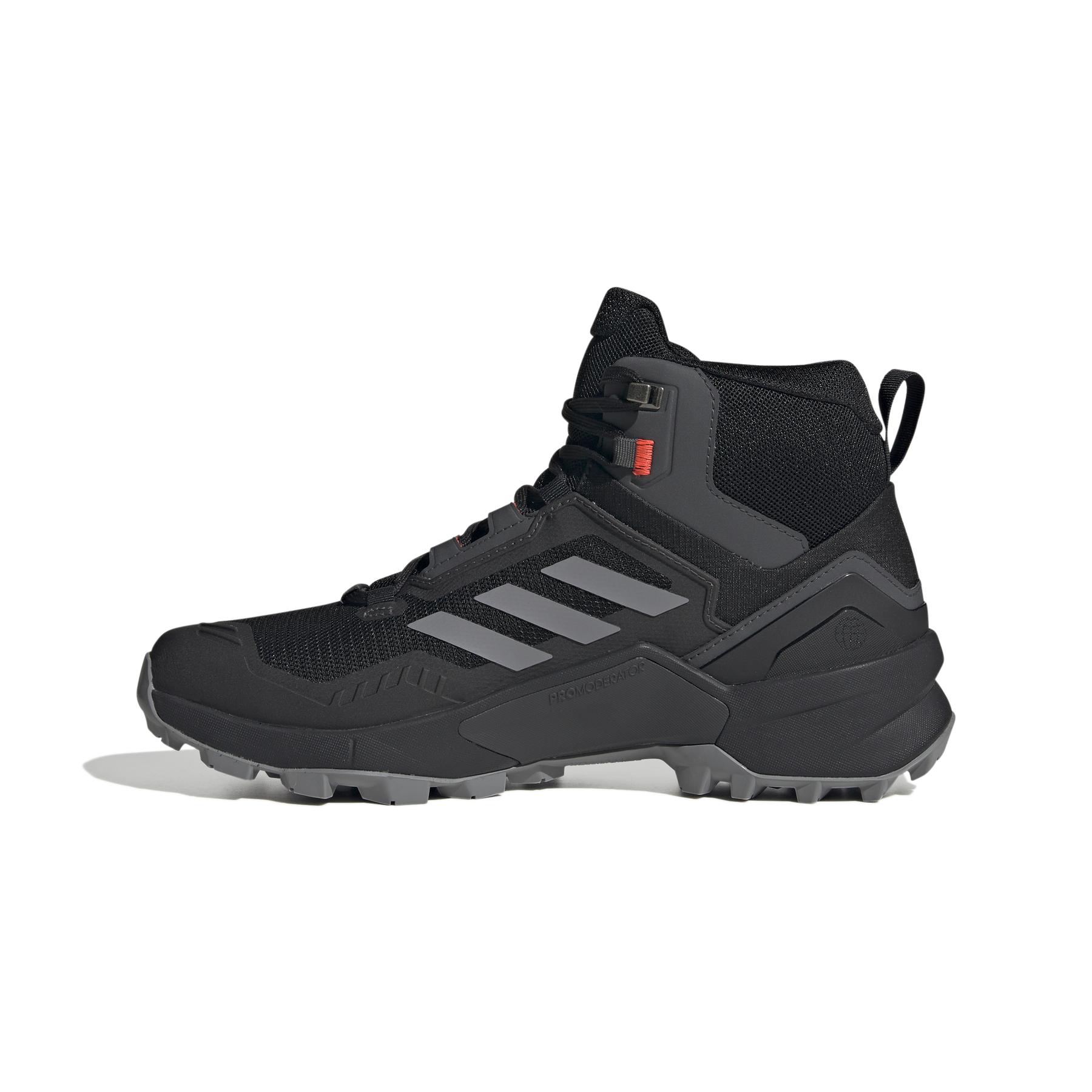 product/a/d/adidas_hr1308_5_footwear_photography_side_medial_center_view_white_000.jpg