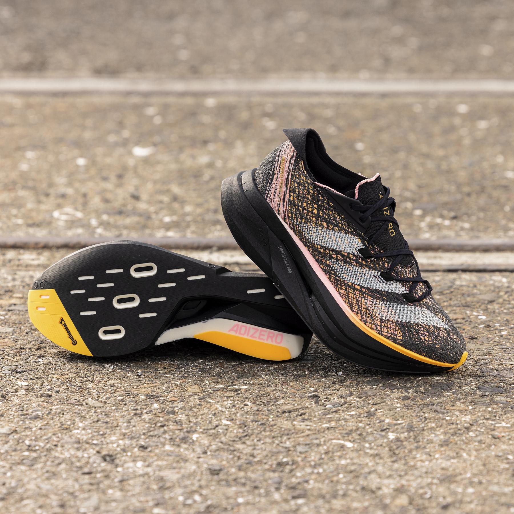 product/a/d/adidas_id0267_26_footwear_photography_heromrktng_view_4.jpg
