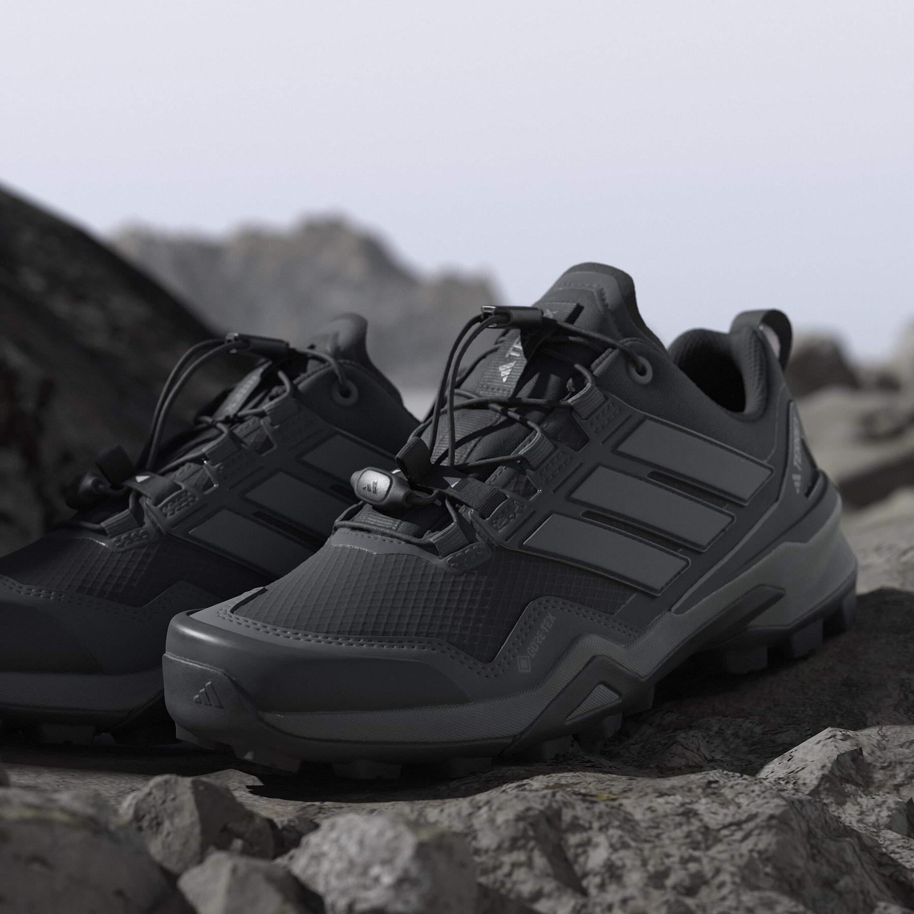 product/a/d/adidas_ih1098_22_footwear_photography_heromrktng_view_9-nw091625.jpg