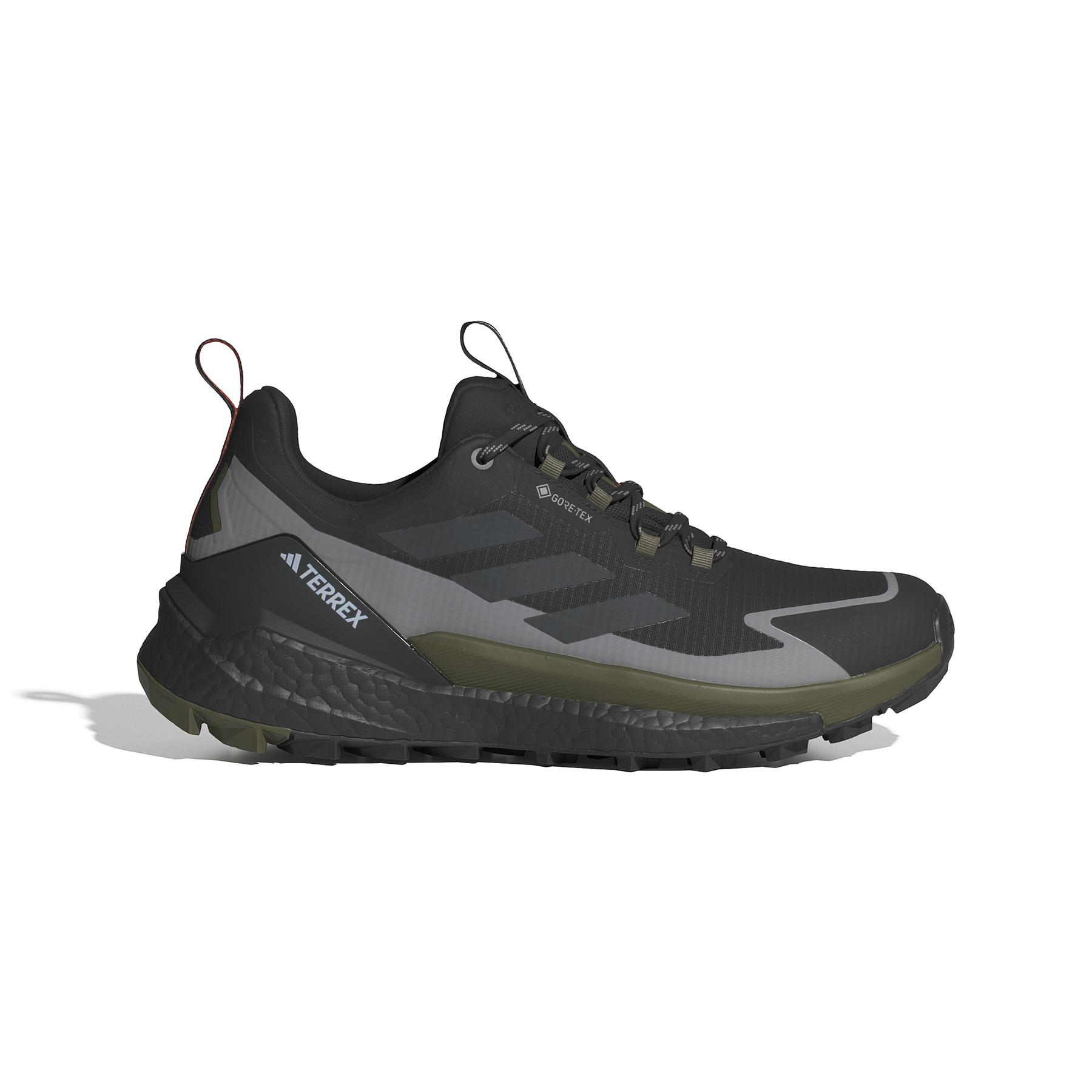 product/a/d/adidas_ih3535_1_footwear_photography_side_lateral_center_view_white.jpg