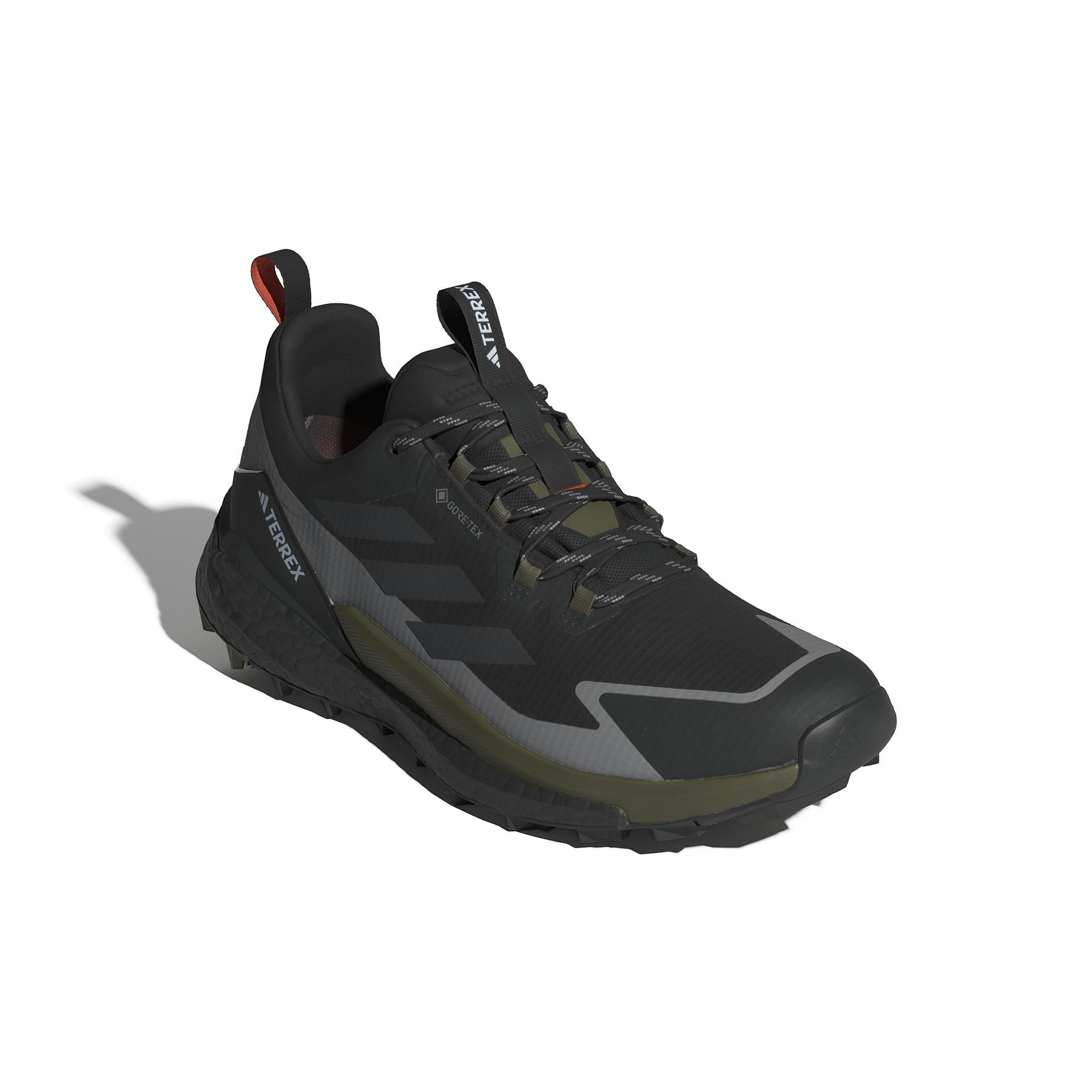 product/a/d/adidas_ih3535_6_footwear_photography_front_lateral_top_view_white.jpg