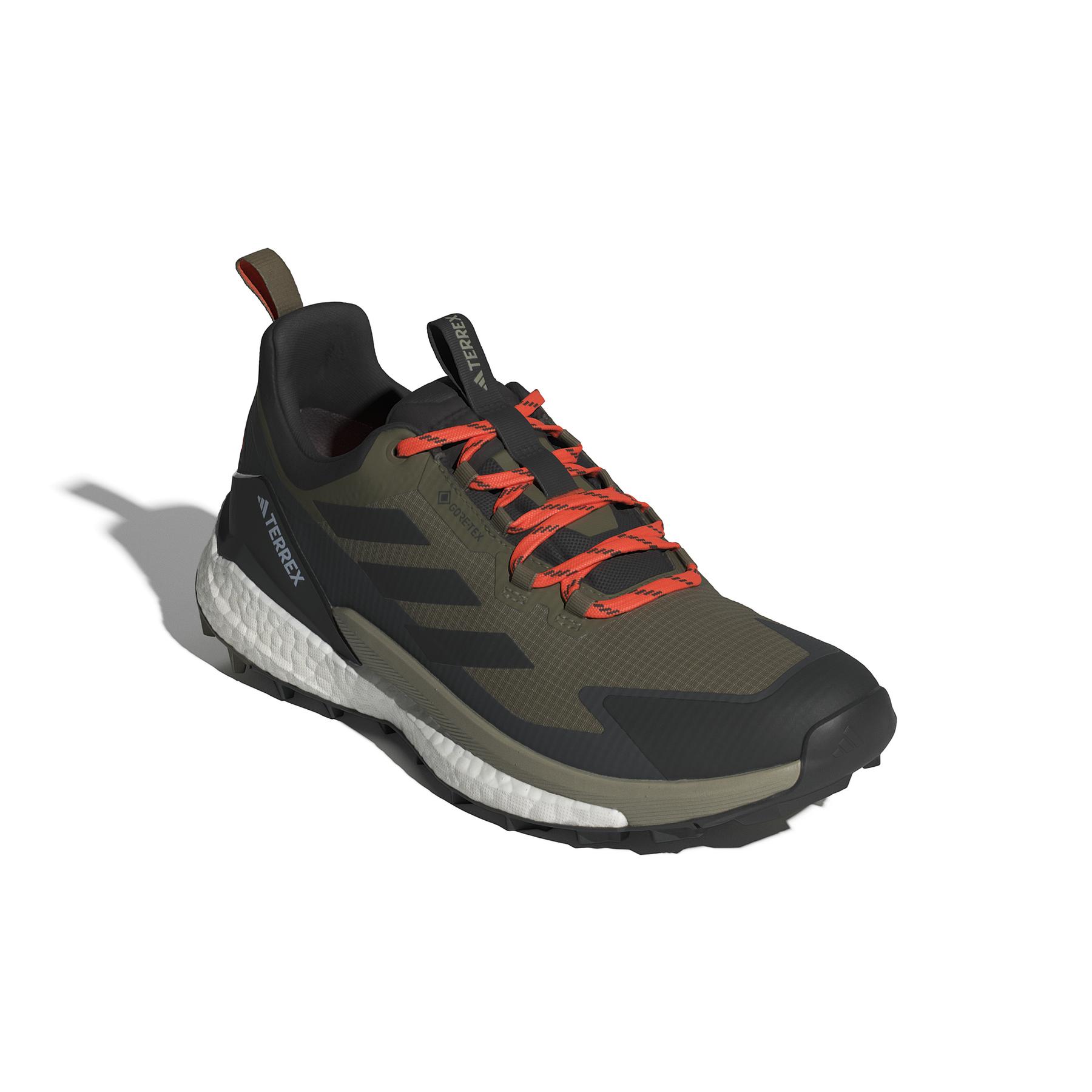 product/a/d/adidas_ih3537_6_footwear_photography_front_lateral_top_view_white.jpg