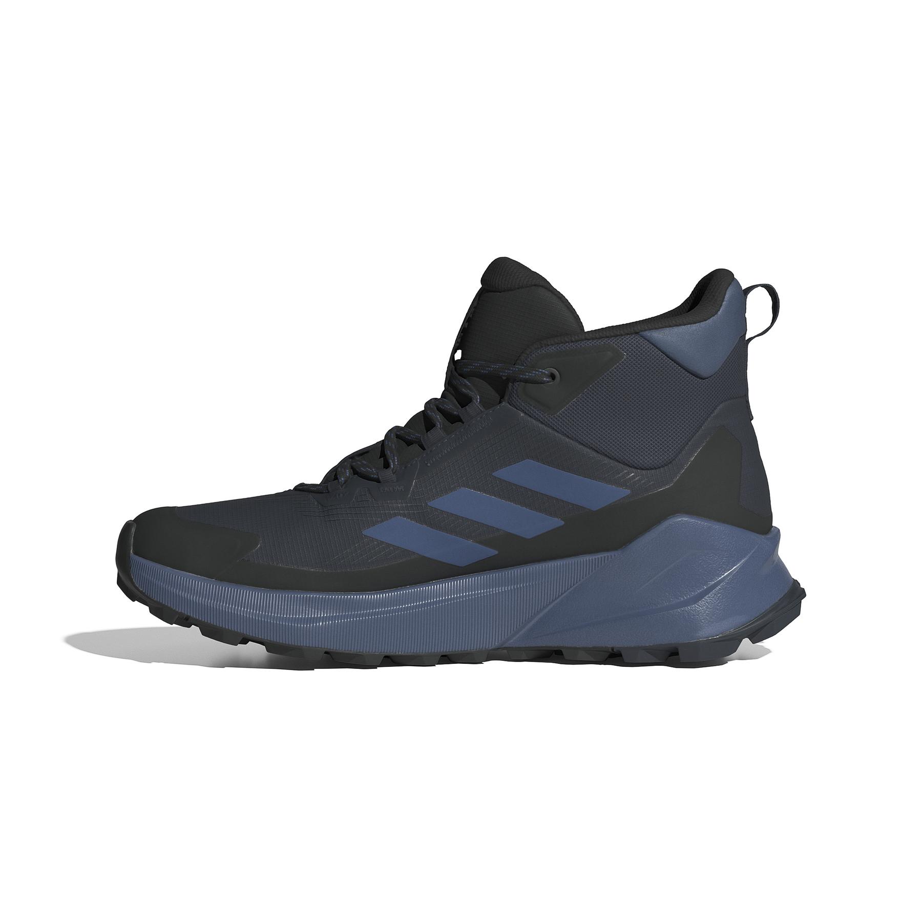product/a/d/adidas_ih3733_5_footwear_photography_side_medial_center_view_white-nw091625.jpg