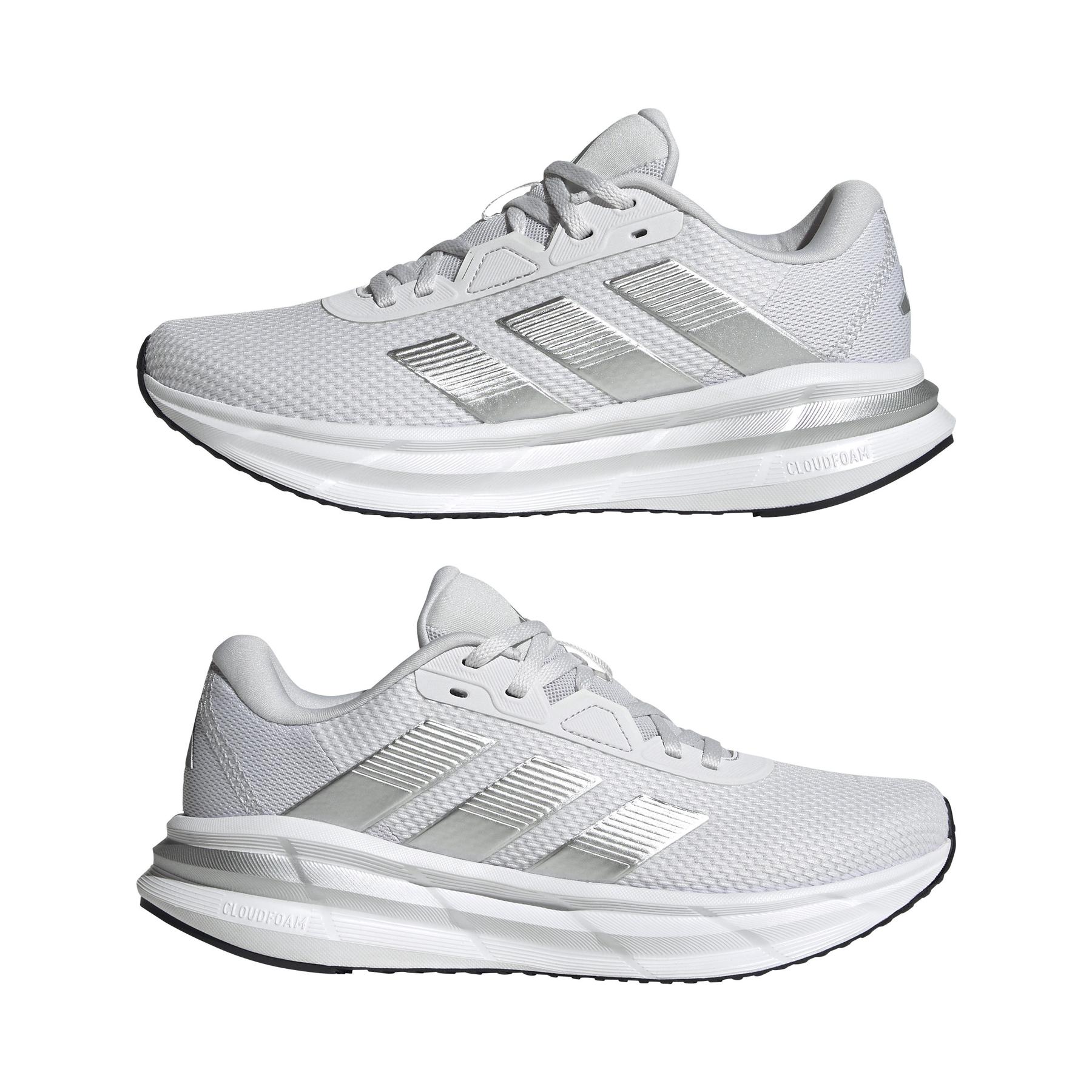 product/a/d/adidas_ji4608_10_footwear_photography_mirrored_pair_view_white-nw091625.jpg