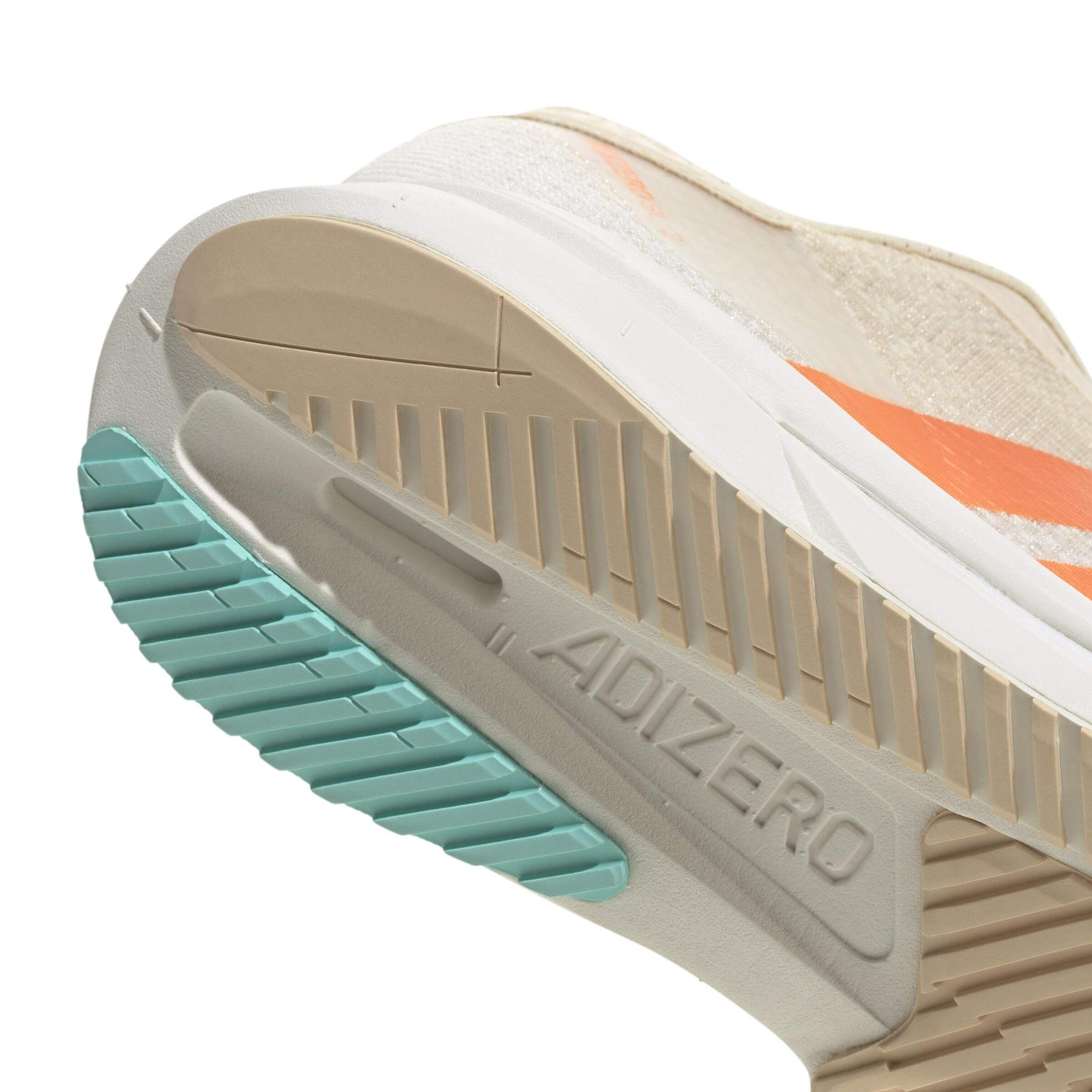 product/a/d/adidas_jq2799_8_footwear_photography_detail_view_1_white-nw091625.jpg