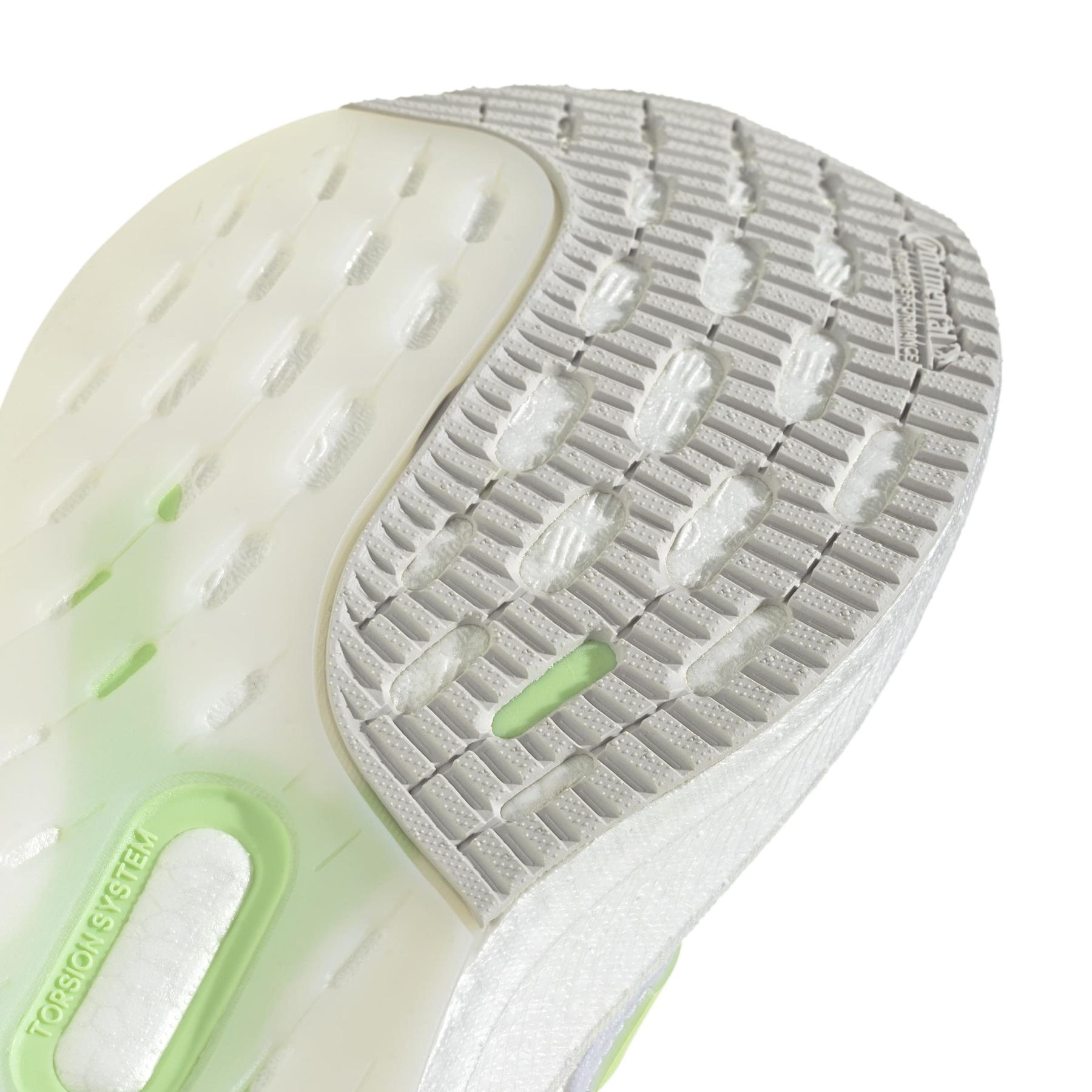 product/a/d/adidas_jq2912_8_footwear_photography_detail_view_1_white-nw091625.jpg
