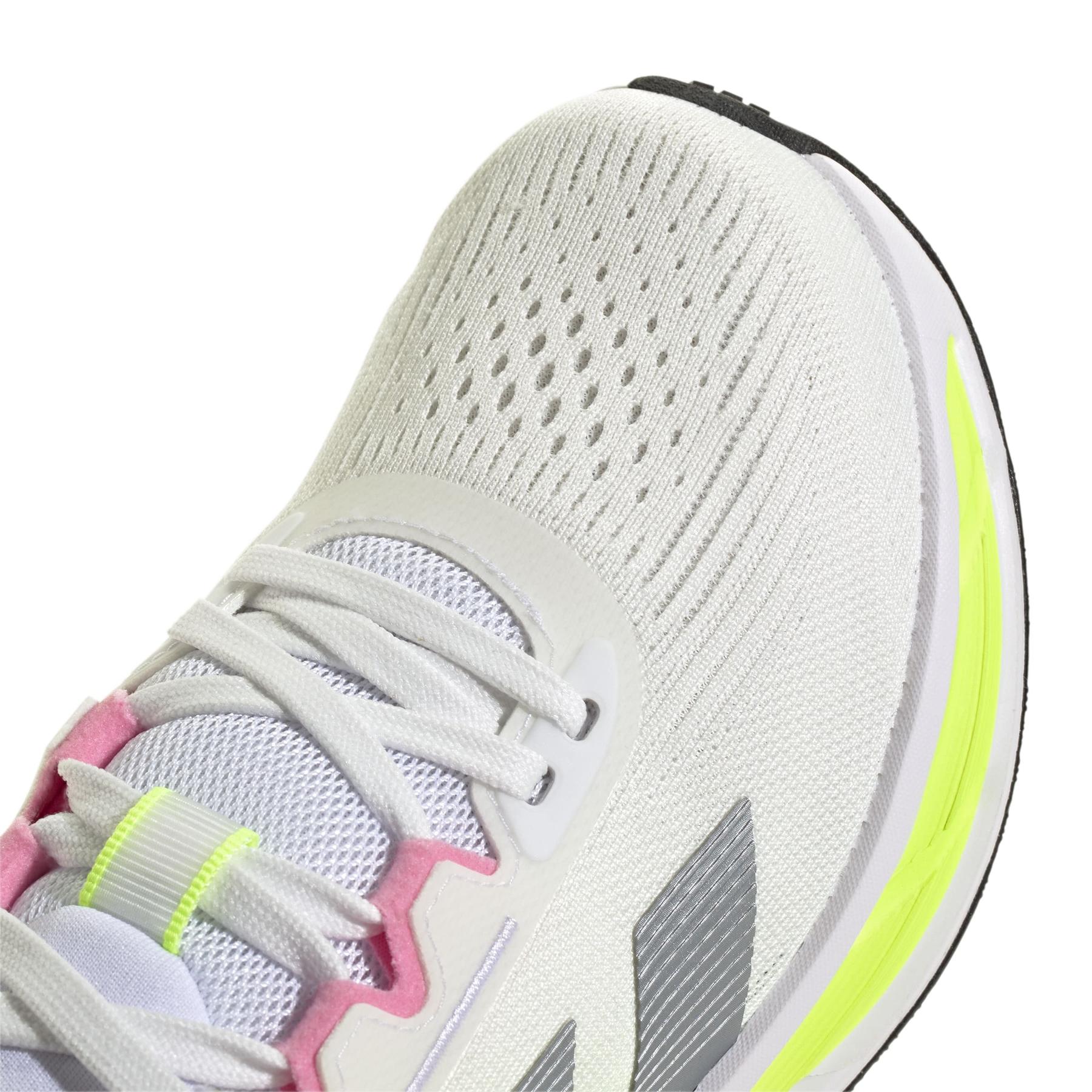 product/a/d/adidas_jq5069_8_footwear_photography_detail_view_1_white-nw091625.jpg