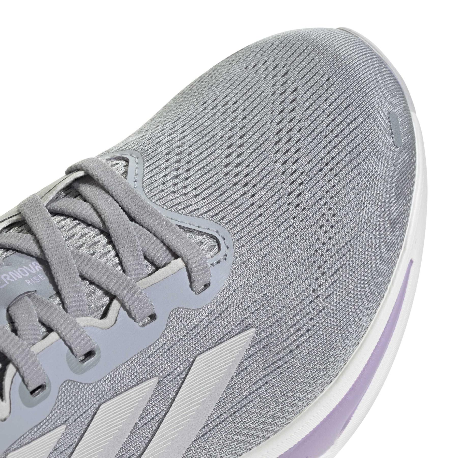 product/a/d/adidas_jq7689_8_footwear_photography_detail_view_1_white-nw091625.jpg