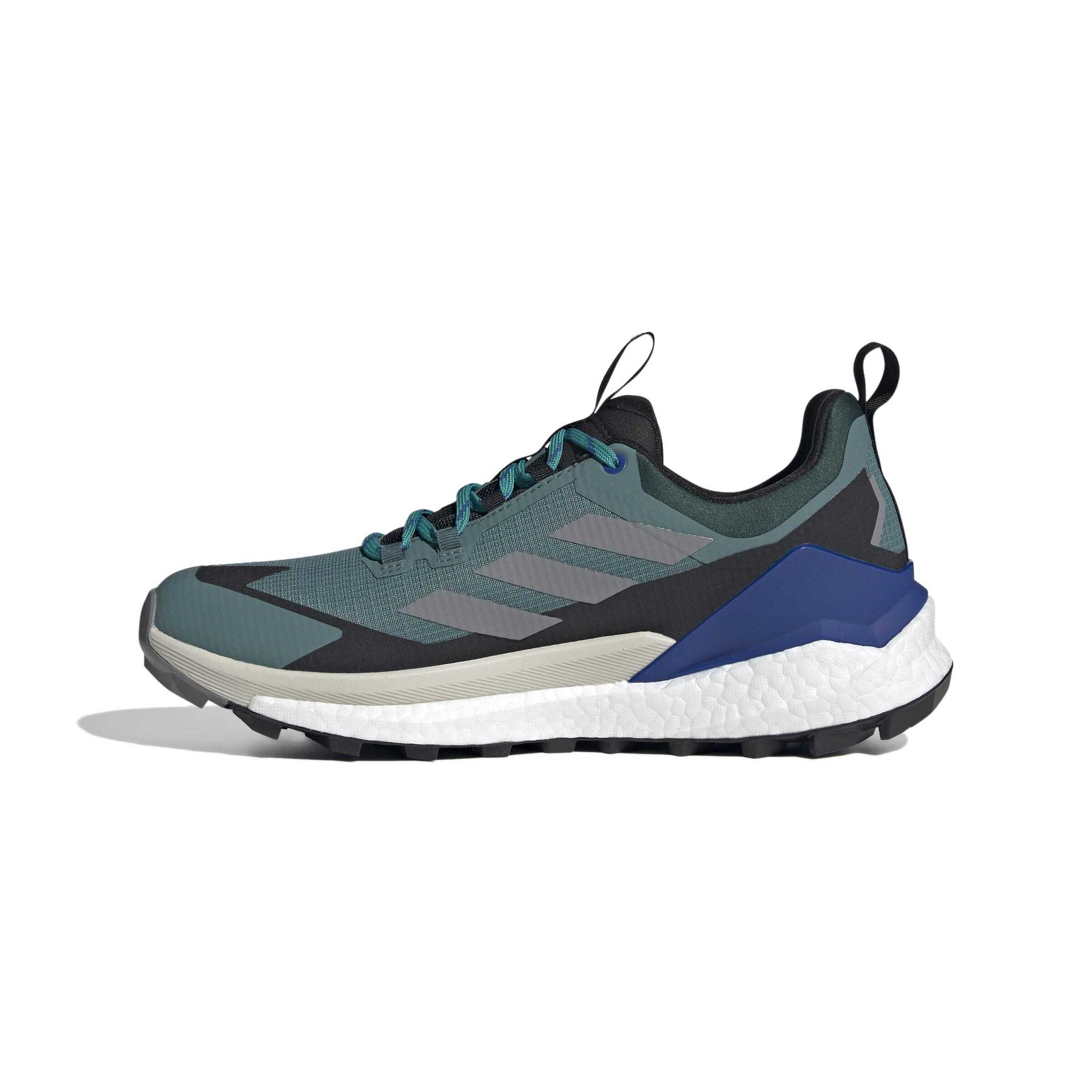 product/a/d/adidas_jq9908_5_footwear_photography_side_medial_center_view_white-nw091625.jpg