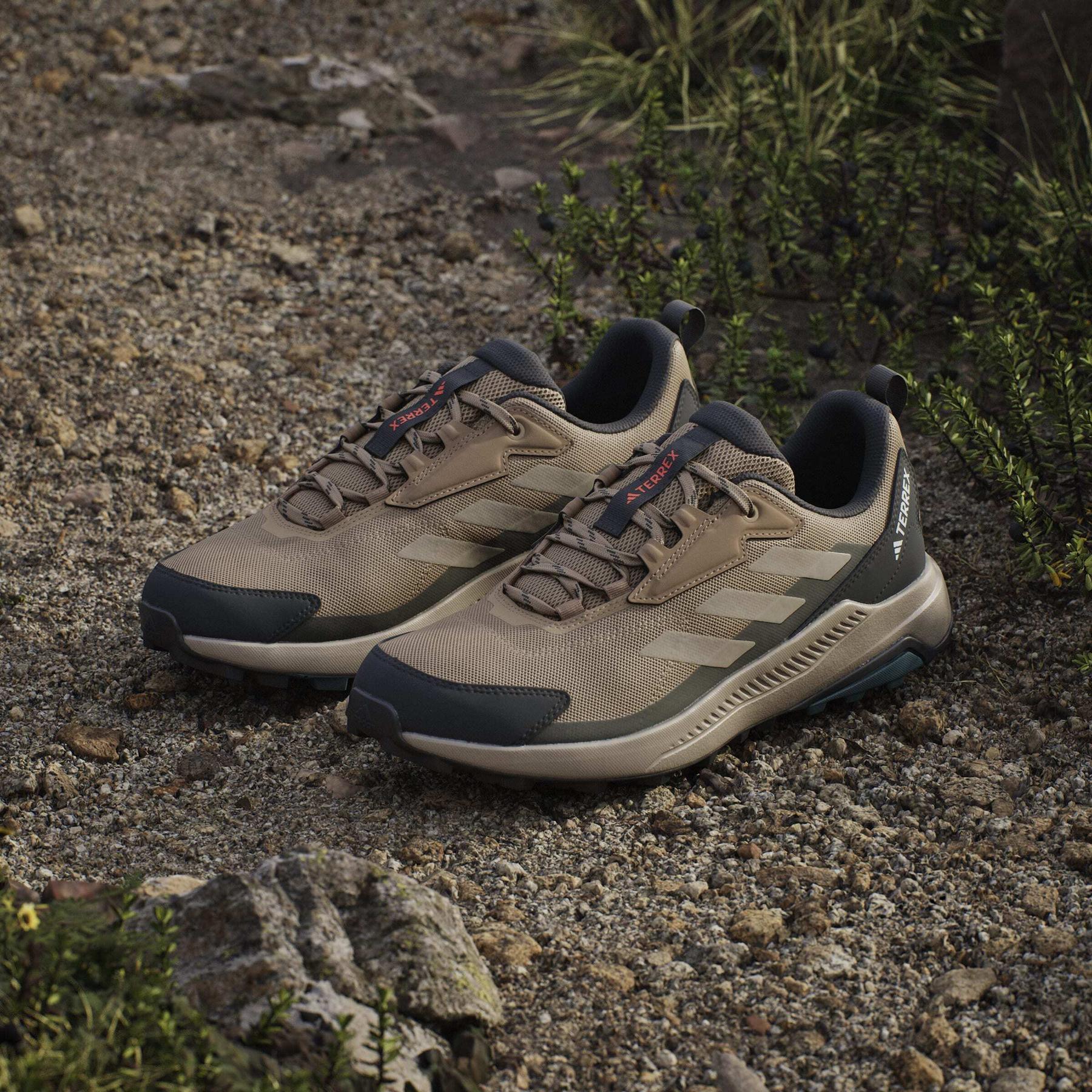 product/a/d/adidas_jq9953_18_footwear_photography_heromrktng_view_5-nw091625.jpg