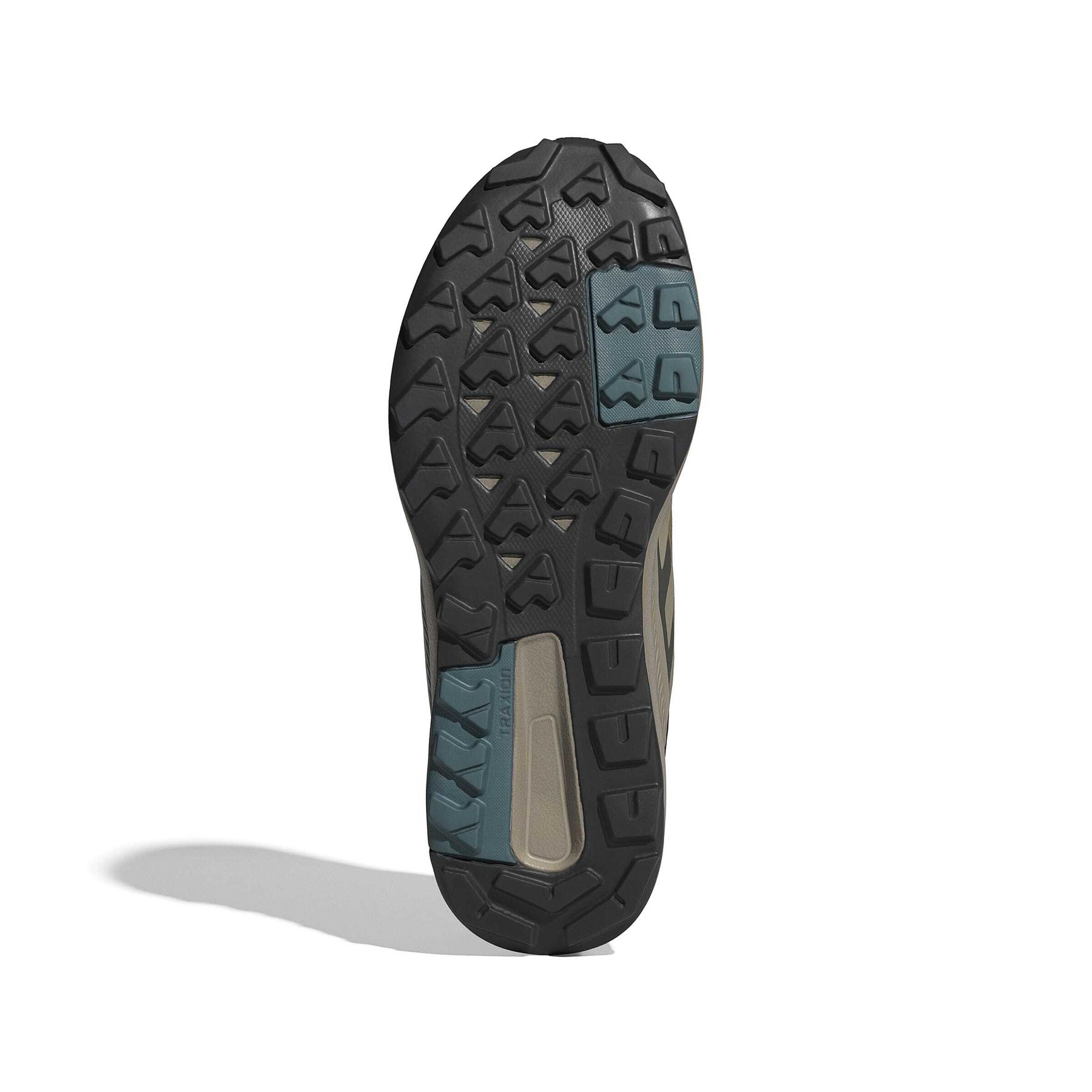 product/a/d/adidas_jq9953_4_footwear_photography_bottom_view_white-nw091625.jpg