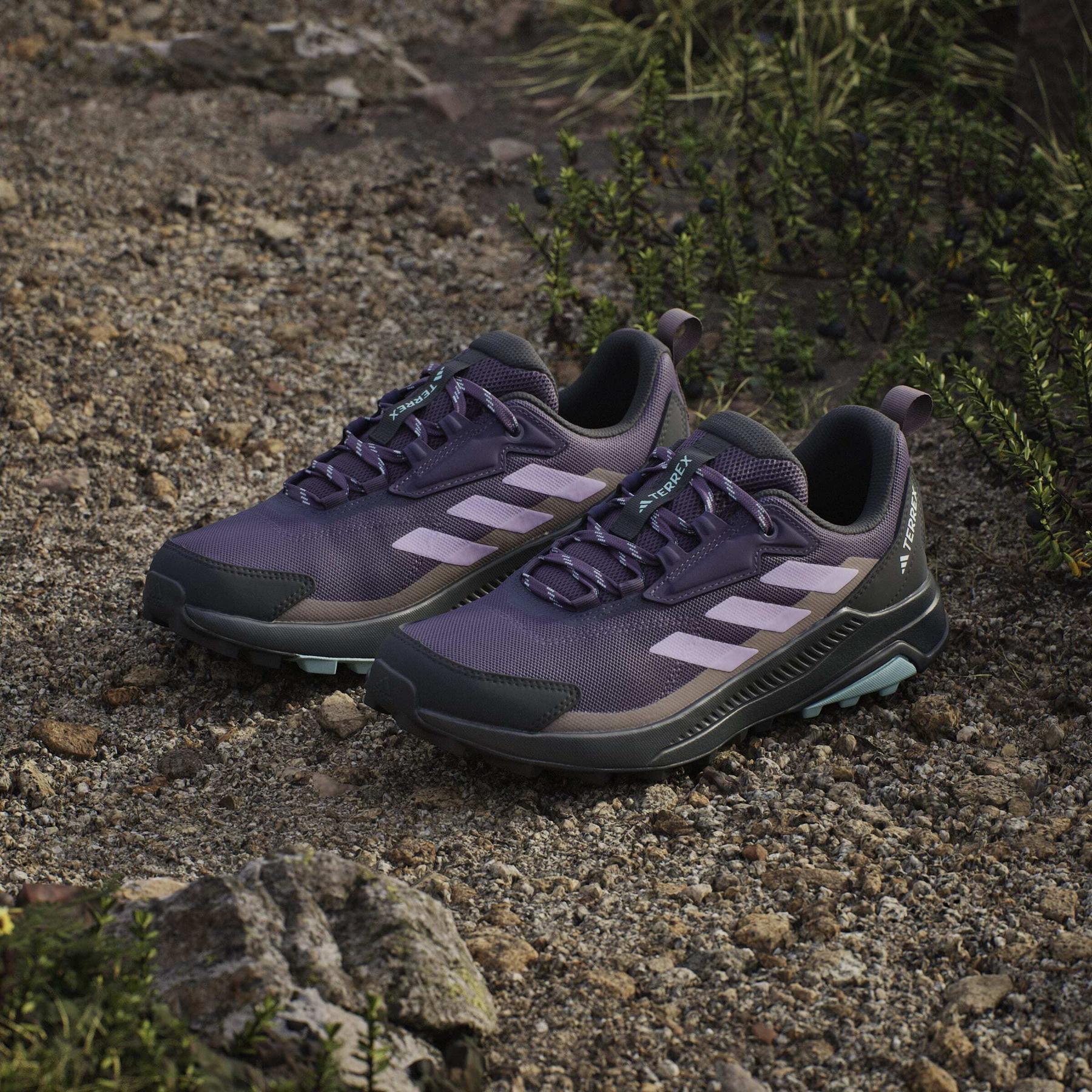 product/a/d/adidas_jq9956_18_footwear_photography_heromrktng_view_5-nw091625.jpg