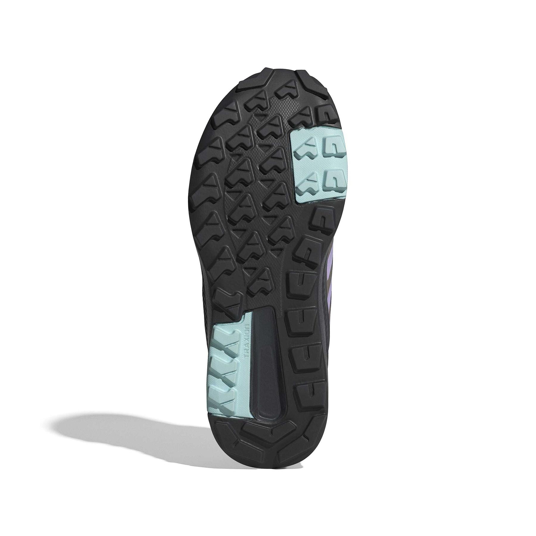 product/a/d/adidas_jq9956_4_footwear_photography_bottom_view_white-nw091625.jpg
