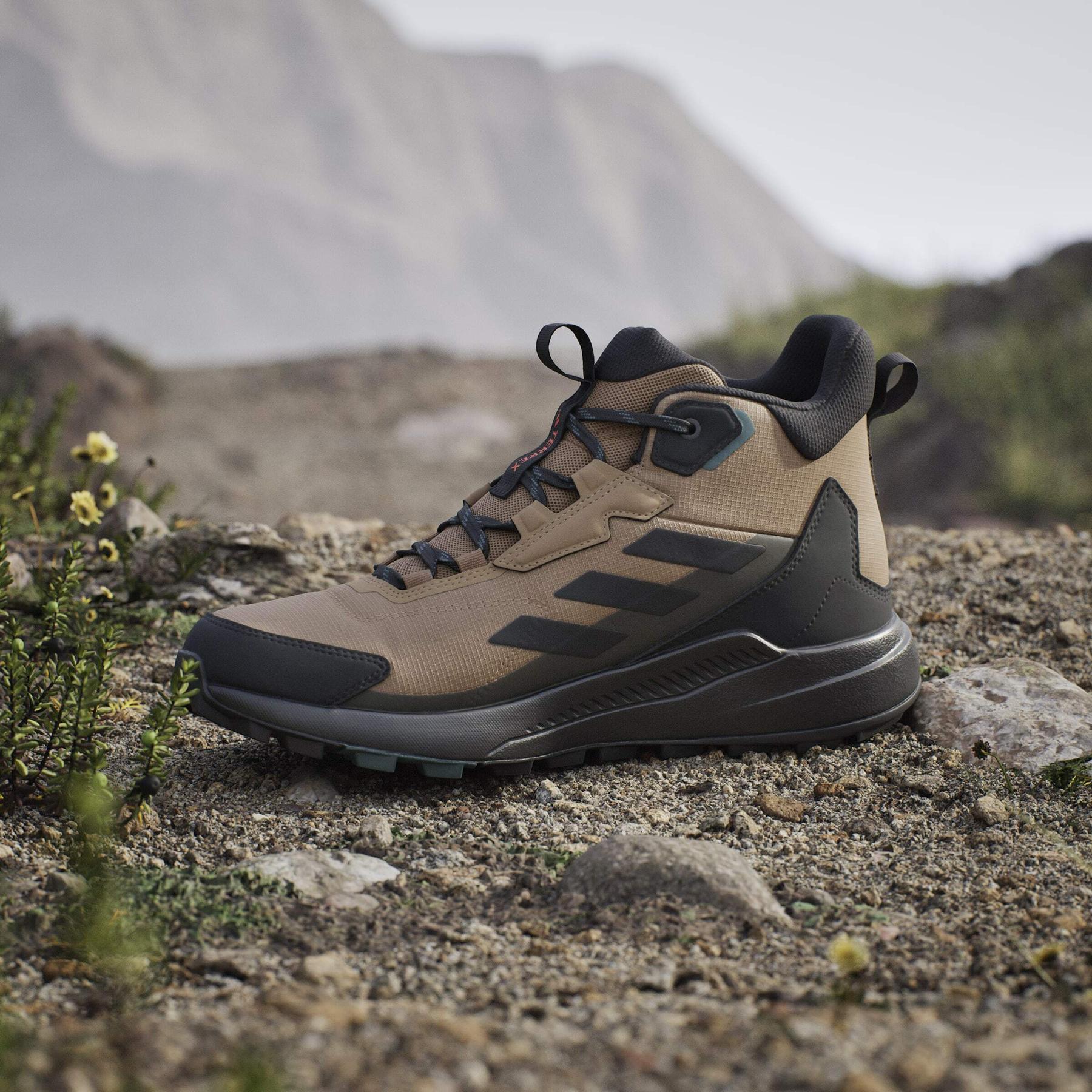 product/a/d/adidas_jq9963_19_footwear_photography_heromrktng_view_7-nw091625.jpg