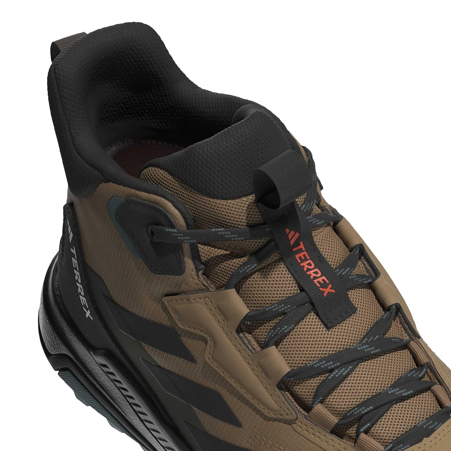 product/a/d/adidas_jq9963_8_footwear_photography_detail_view_1_white-nw091625.jpg