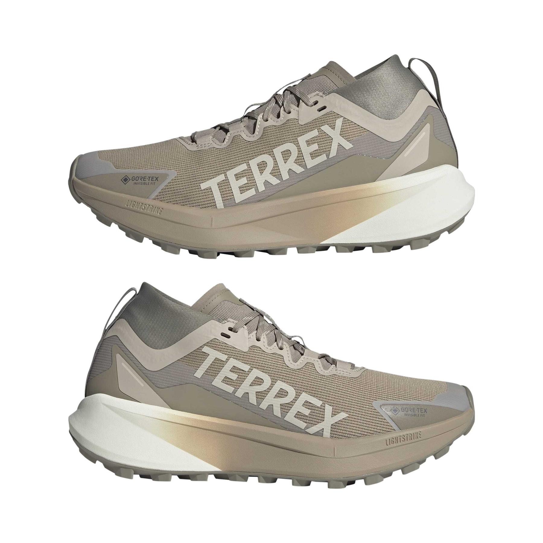 product/a/d/adidas_jr1507_10_footwear_photography_mirrored_pair_view_white-nw091625.jpg