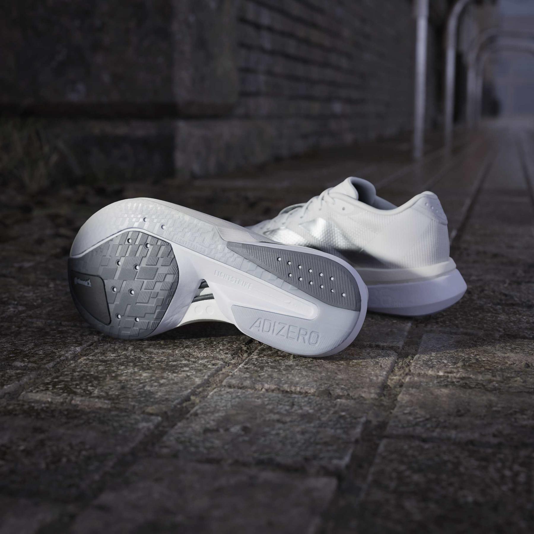 product/a/d/adidas_js4948_16_footwear_photography_heromrktng_view_4-nw091725.jpg