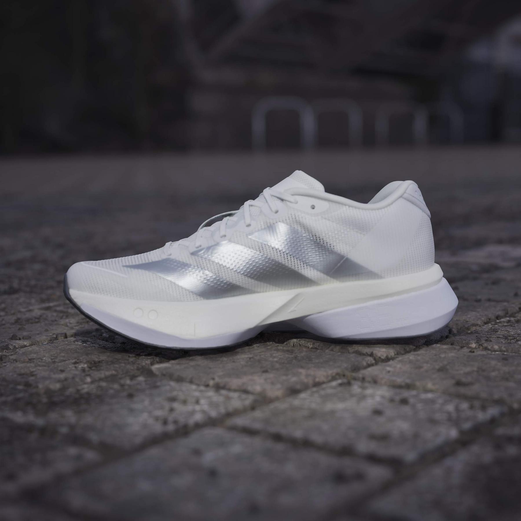 product/a/d/adidas_js4948_19_footwear_photography_heromrktng_view_7-nw091725.jpg