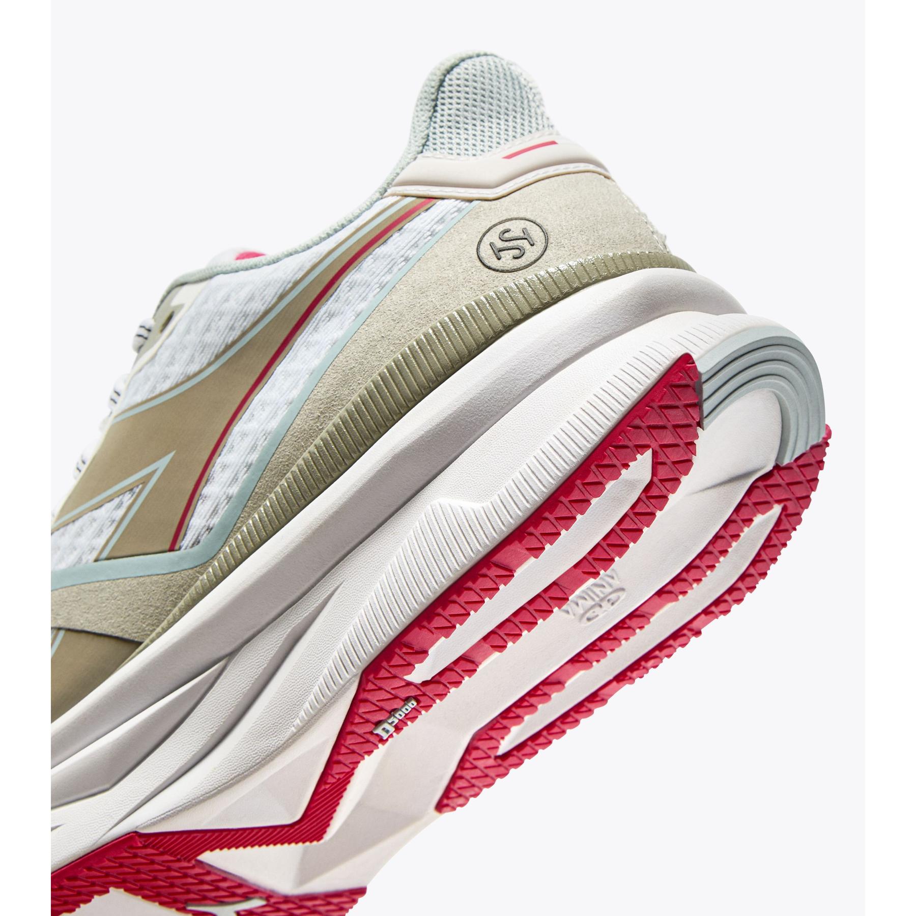 product/d/i/diadora_101.182058-75009_gris-agate_6.jpg