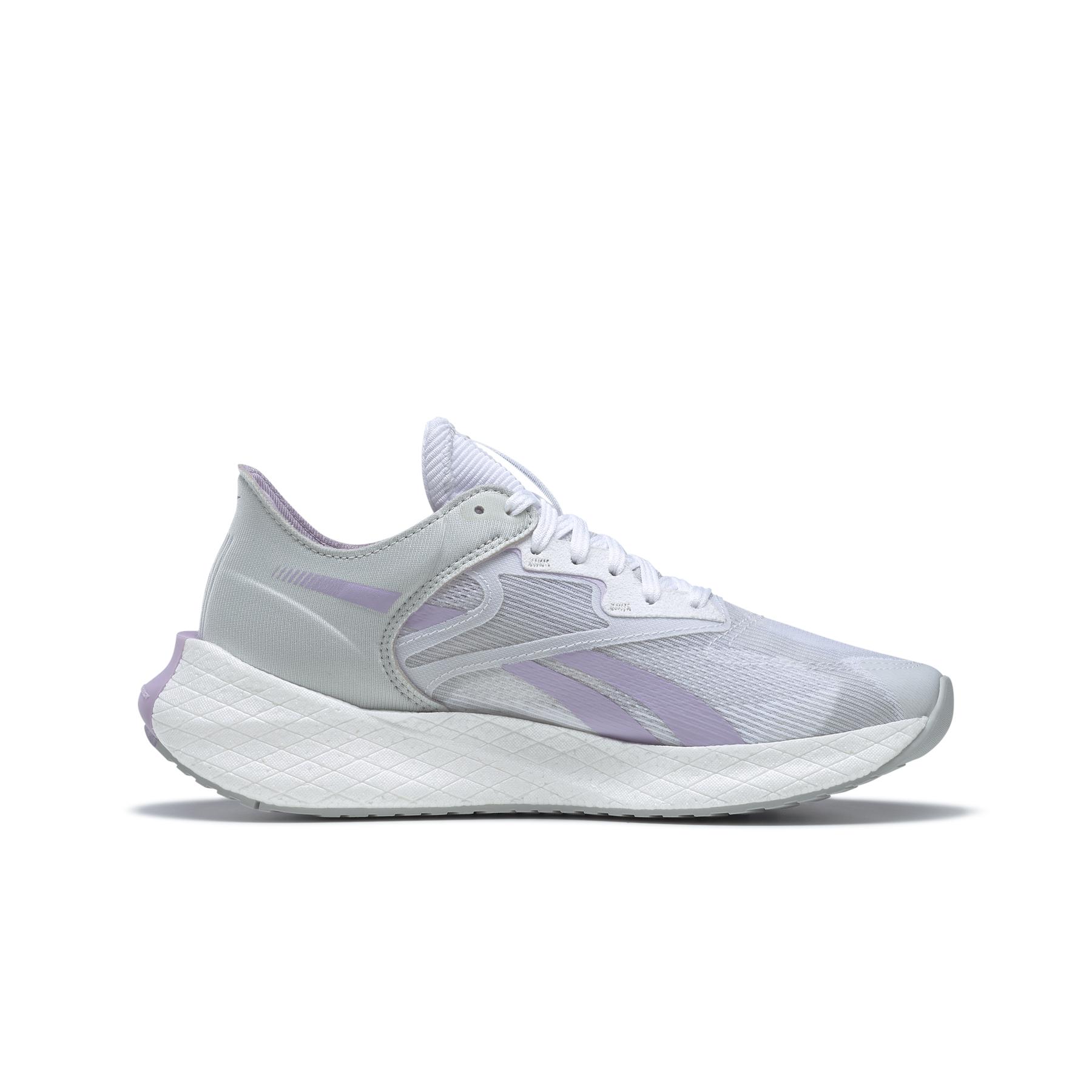 product/r/e/reebok_hr1769_4_footwear_photography_side_medial_center_view_white.jpg