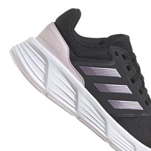 product/a/d/adidas_gw4132_9_footwear_photography_detail_view_2_white_000.jpg