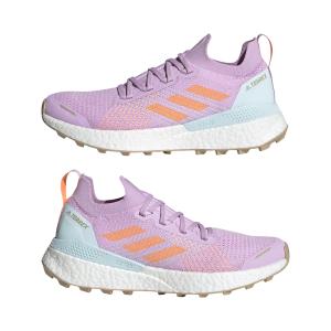 product/a/d/adidas_gz4049_10_footwear_photography_mirrored_pair_view_white_000.jpg