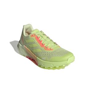 product/a/d/adidas_h03191_6_footwear_photography_front_lateral_top_view_white_000.jpg