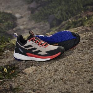 product/a/d/adidas_ih3536_19_footwear_photography_heromrktng_view_8.jpg