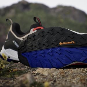 product/a/d/adidas_ih3536_22_footwear_photography_heromrktng_view_11.jpg